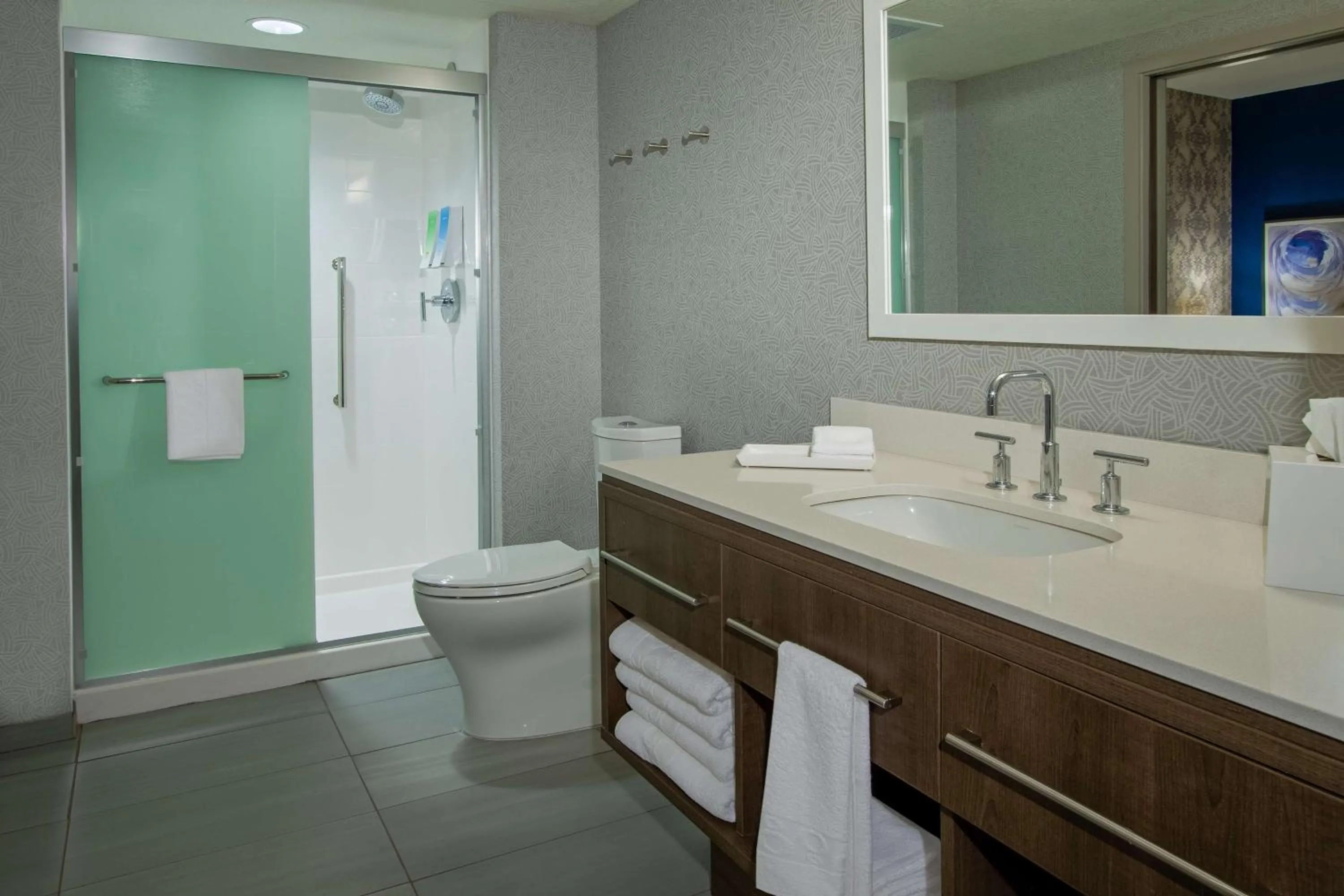 Bathroom in Home2 Suites By Hilton Grove City Columbus
