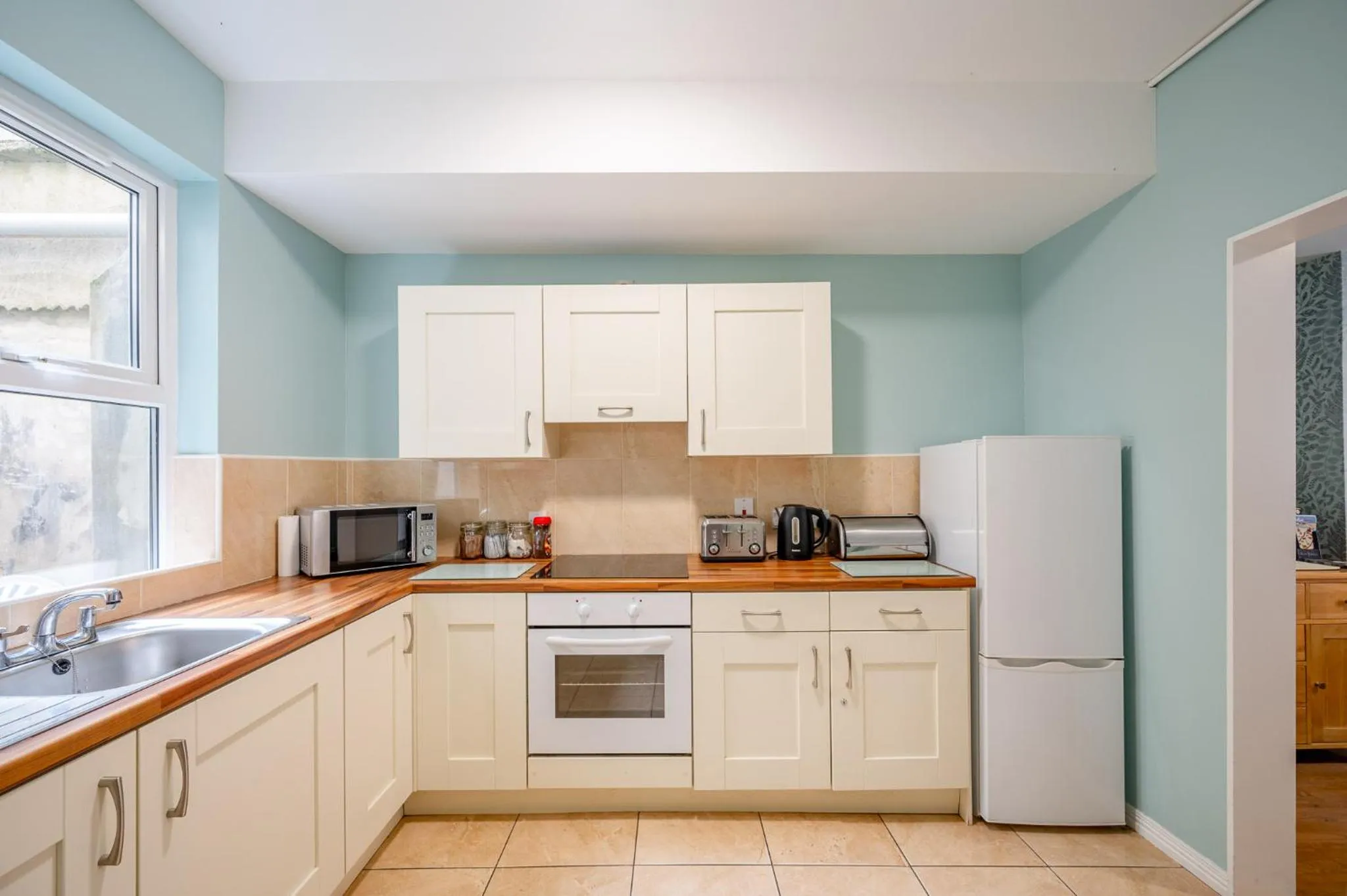 Coffee/tea facilities in Chamberlain House