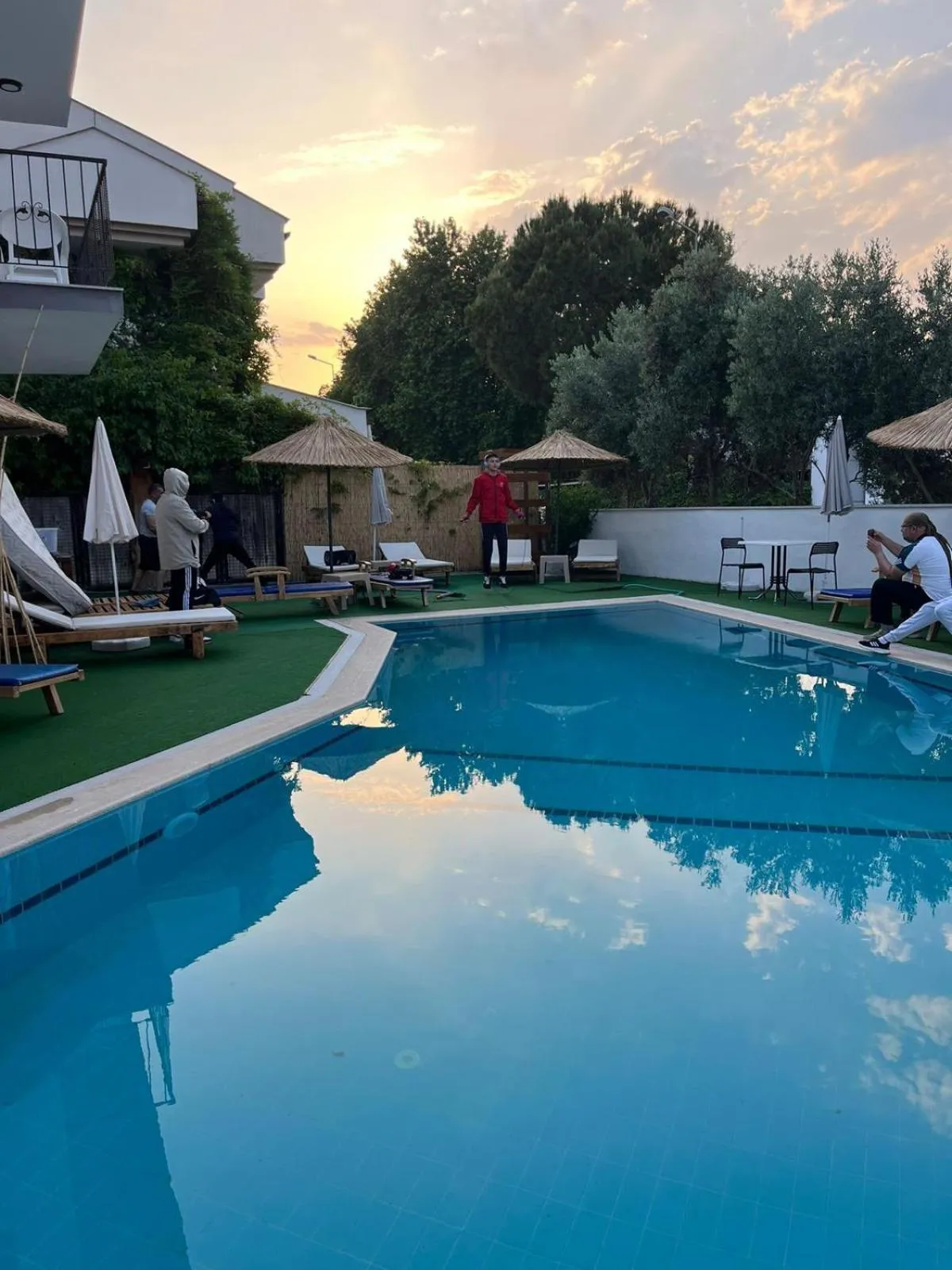 Swimming pool in Nehir Apart Hotel