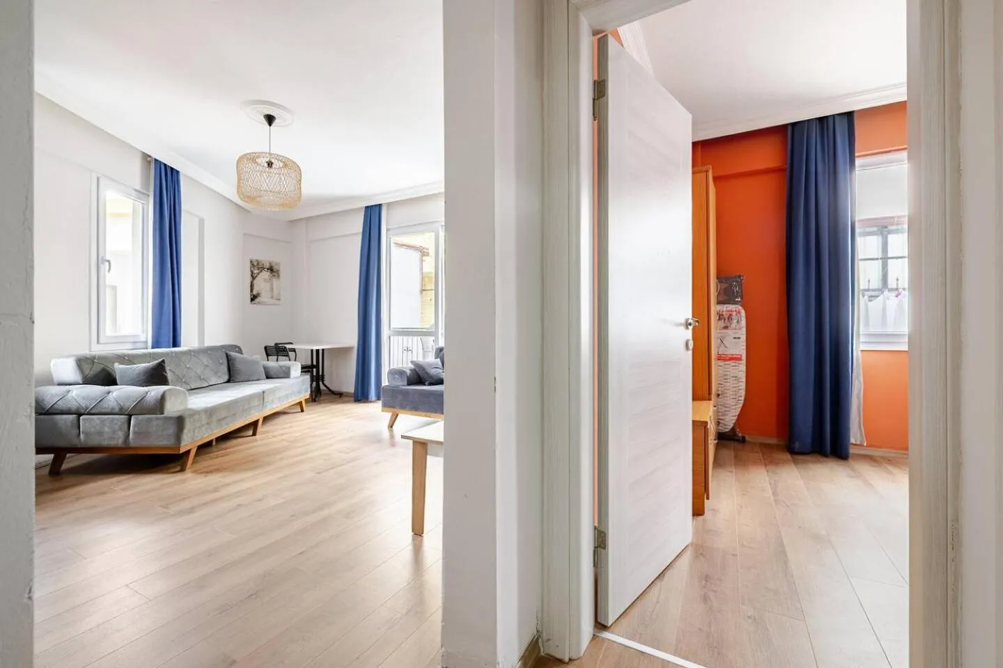 Living room, Bed in Nehir Apart Hotel