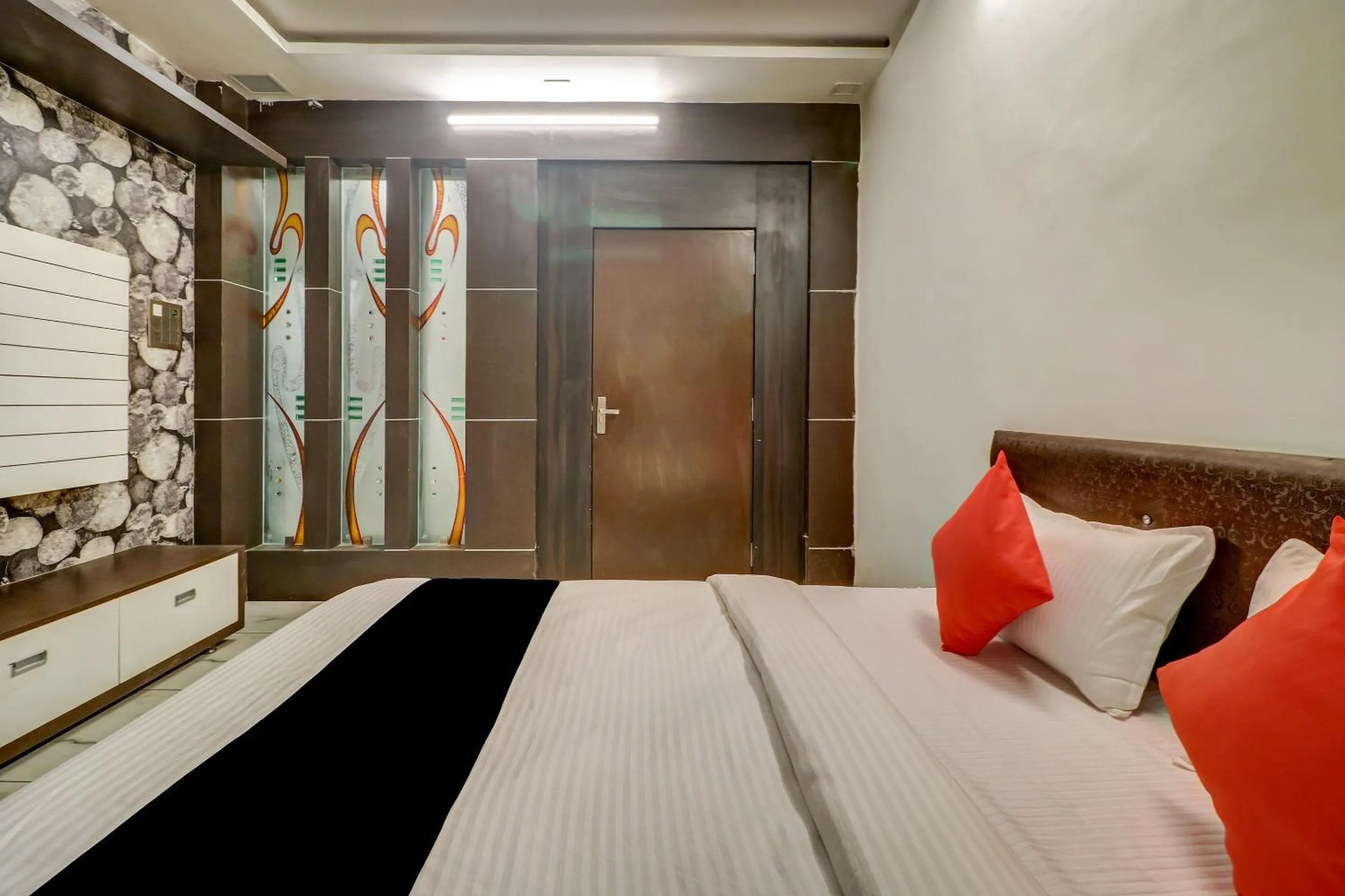 Bedroom, Bed in Hotel O CROWN PACIFIC