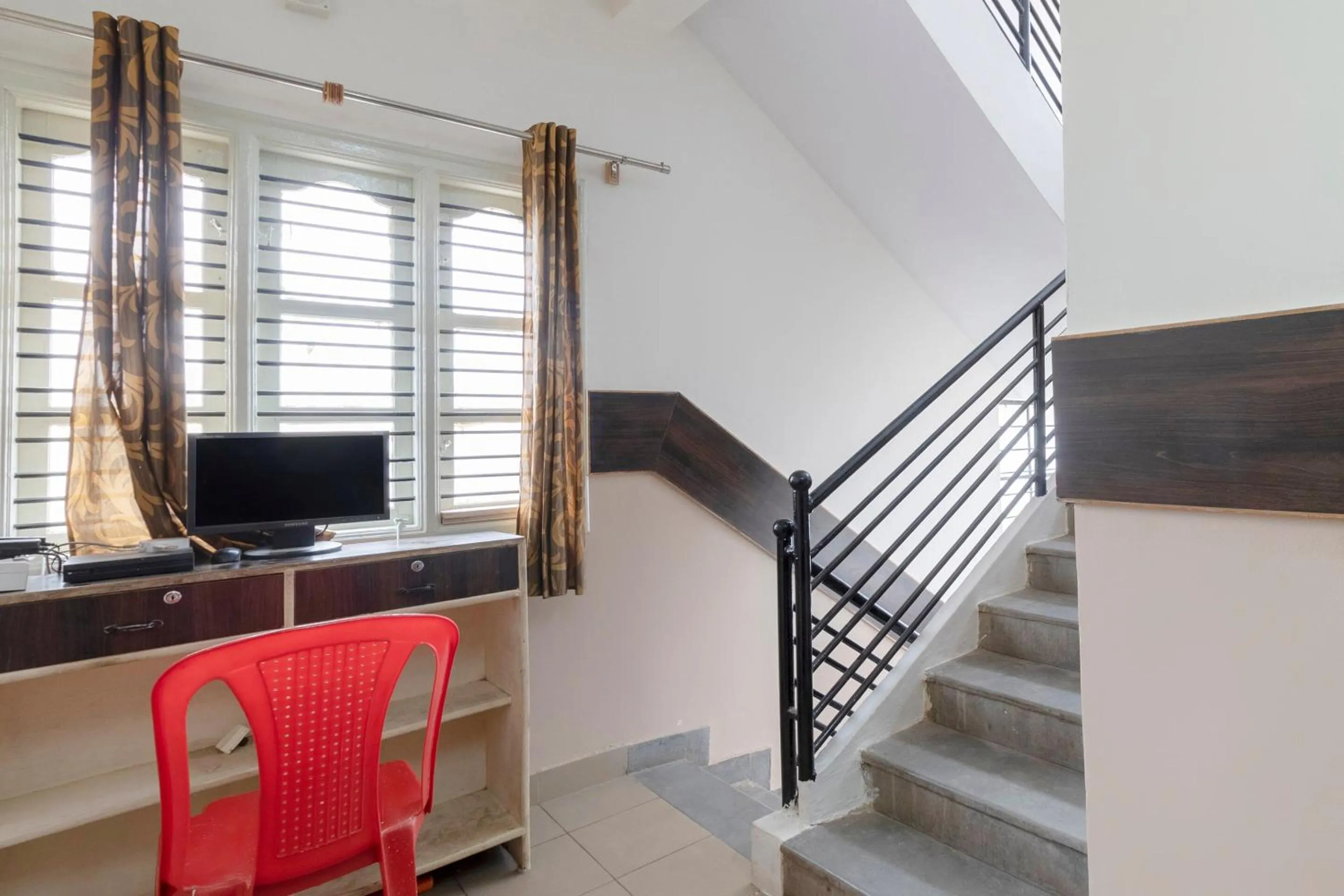 Lobby or reception in Hotel O SSR Lodging And Boarding