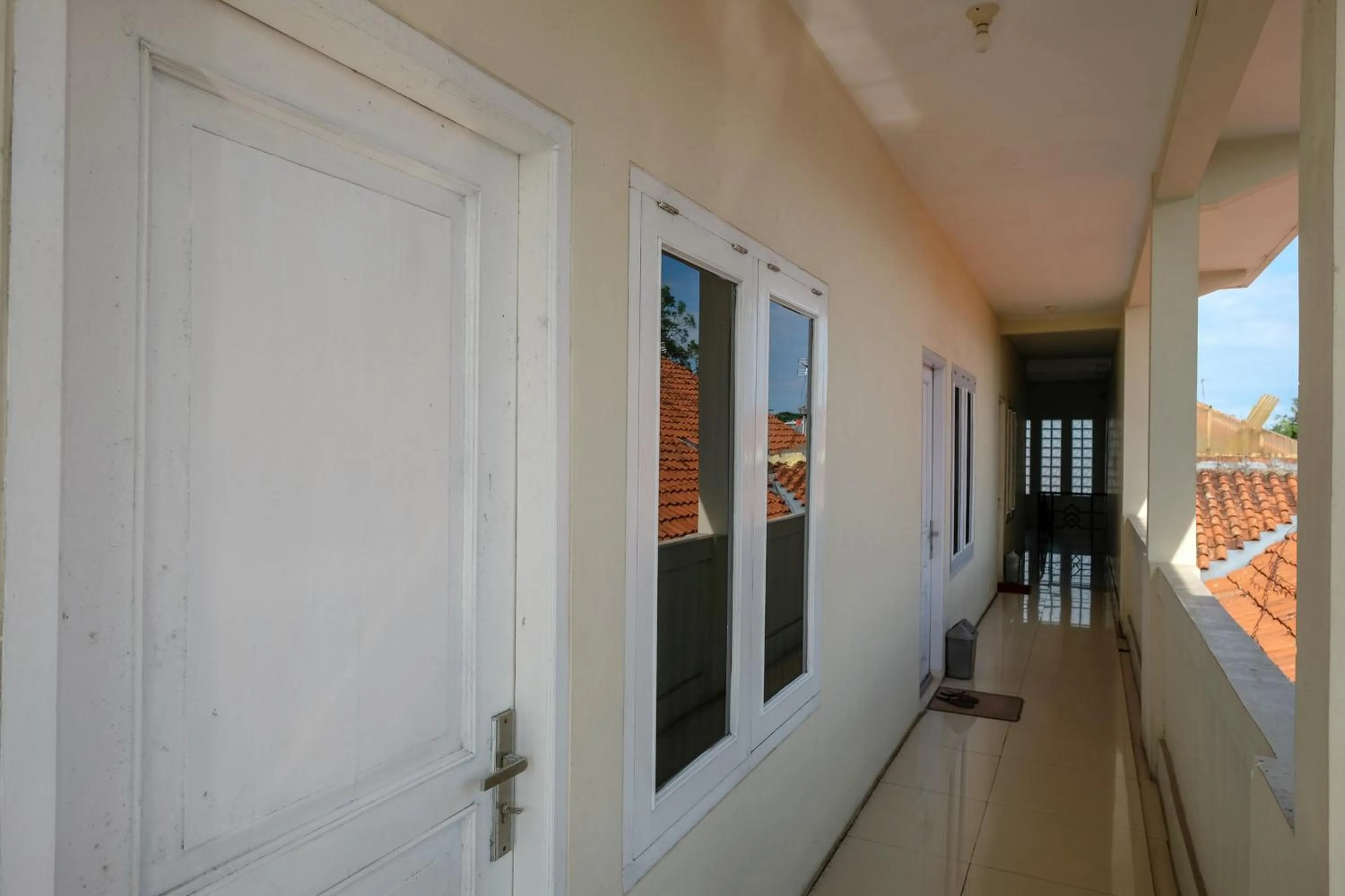 Property building in RedDoorz Syariah near Alun Alun Kebumen