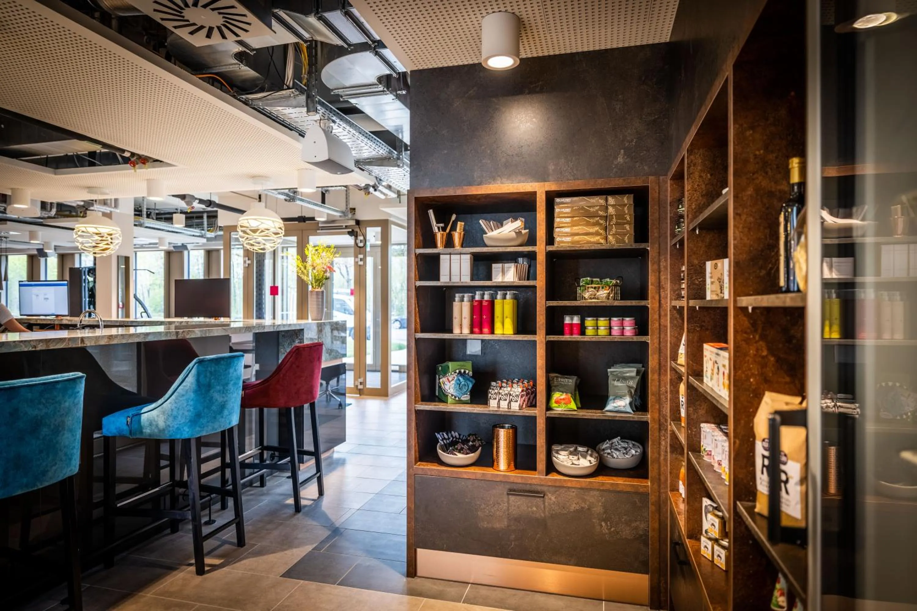 Food and drinks in MASEVEN München Messe Trudering