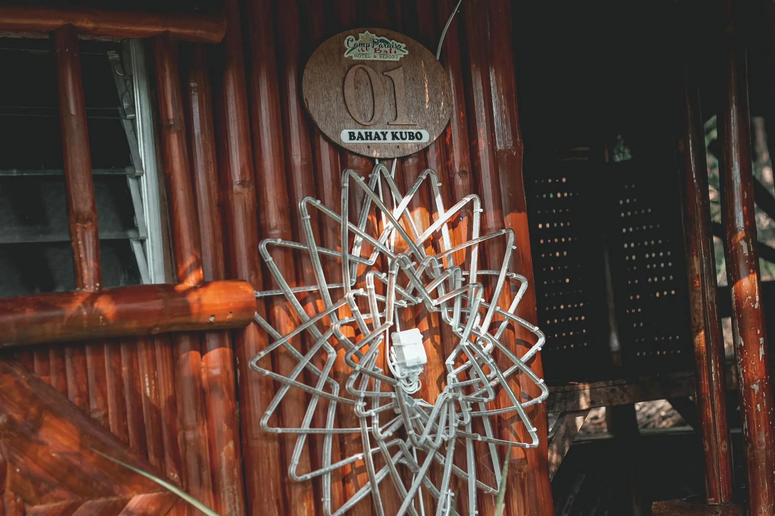 Decorative detail in Camp Paraiso Resort