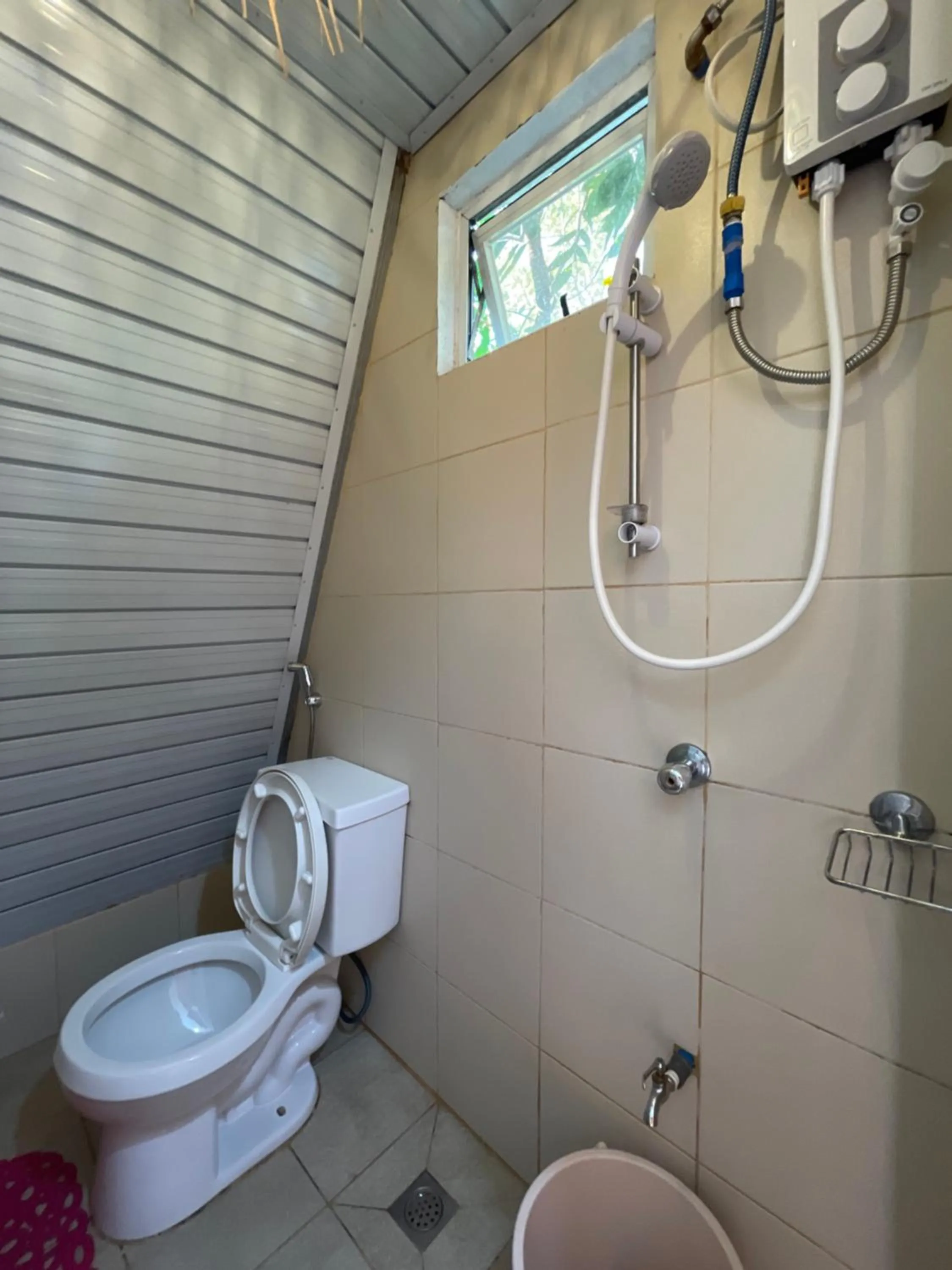 Shower in Camp Paraiso Resort