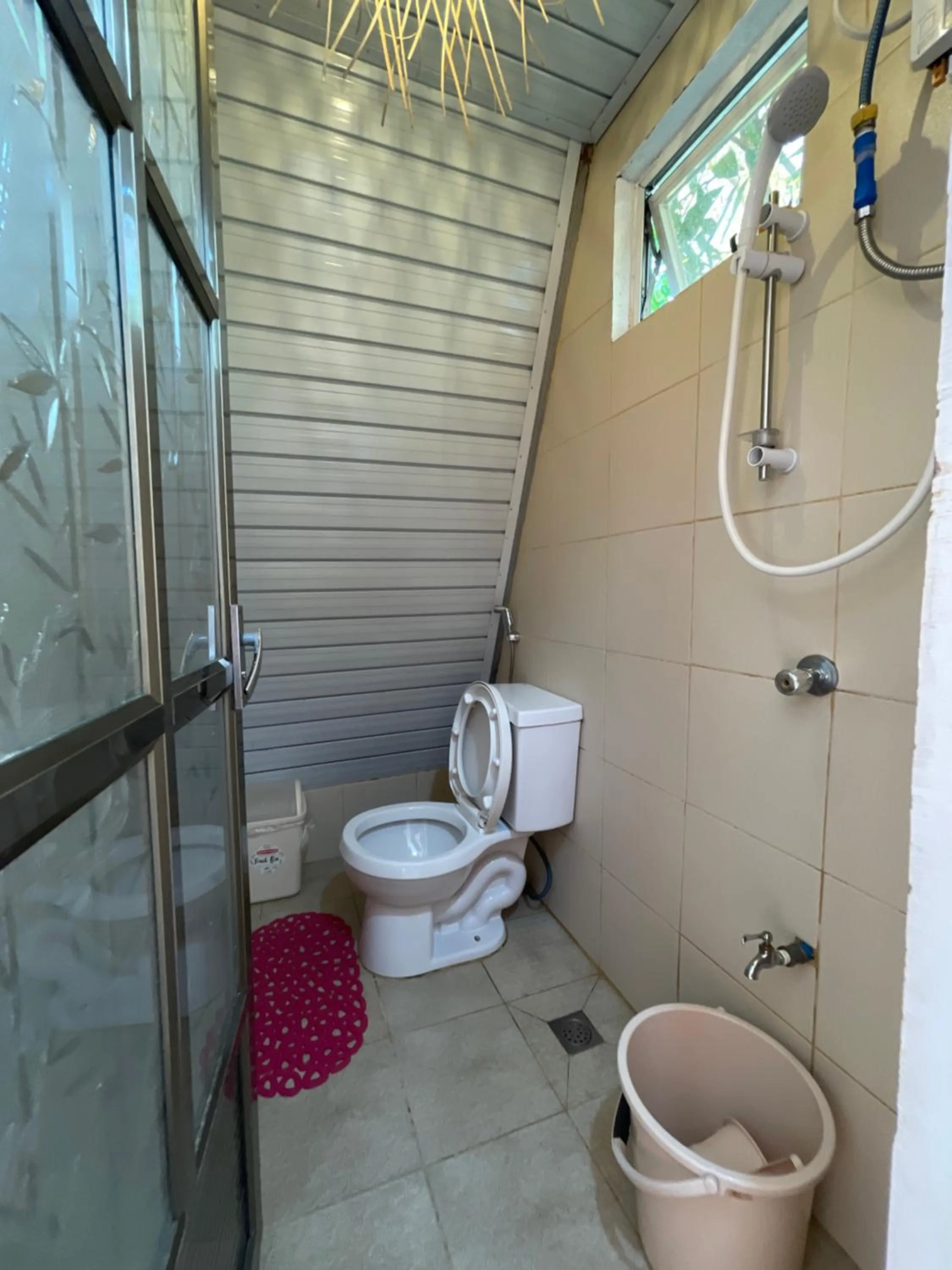 Shower in Camp Paraiso Resort