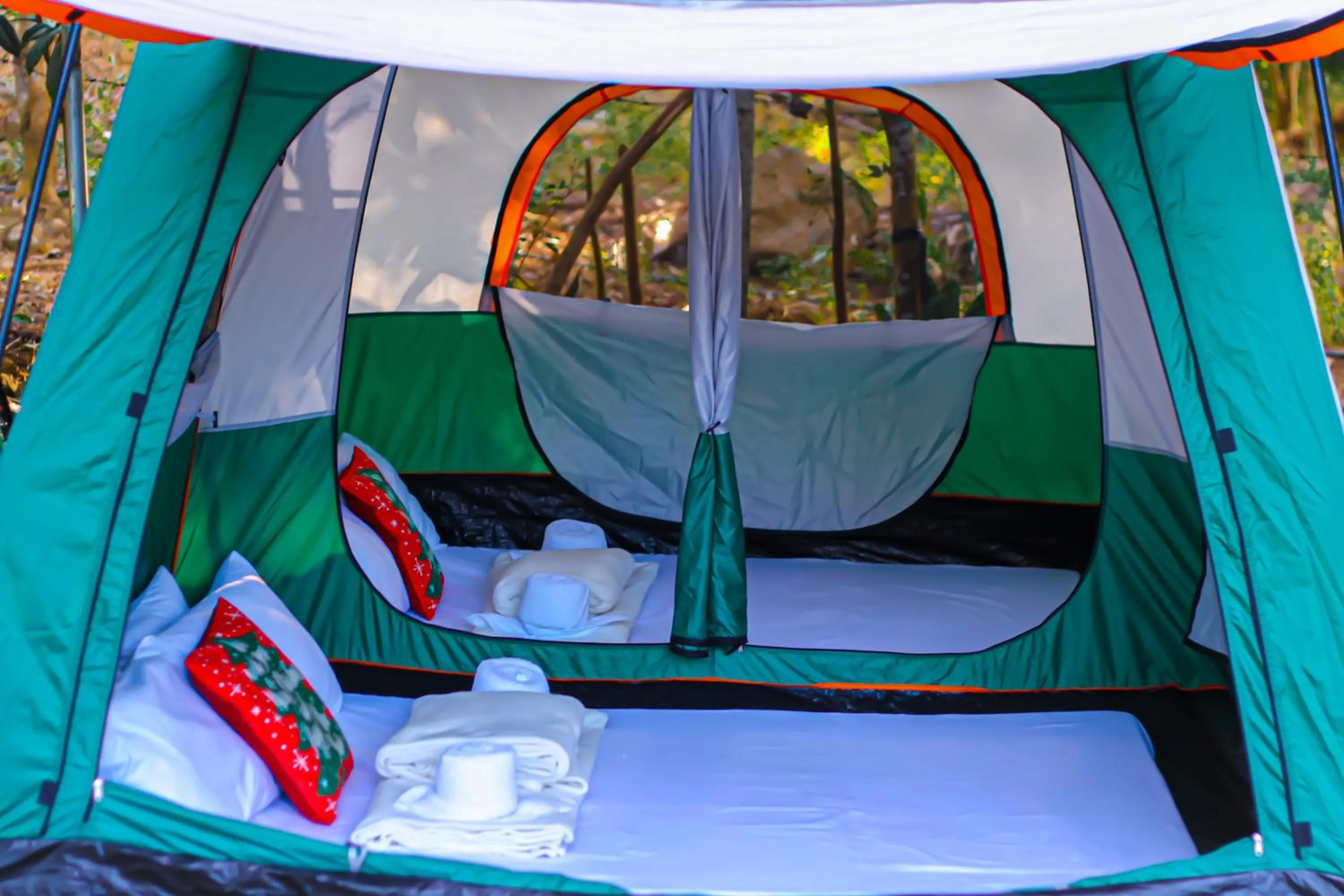 Bed in Camp Paraiso Resort