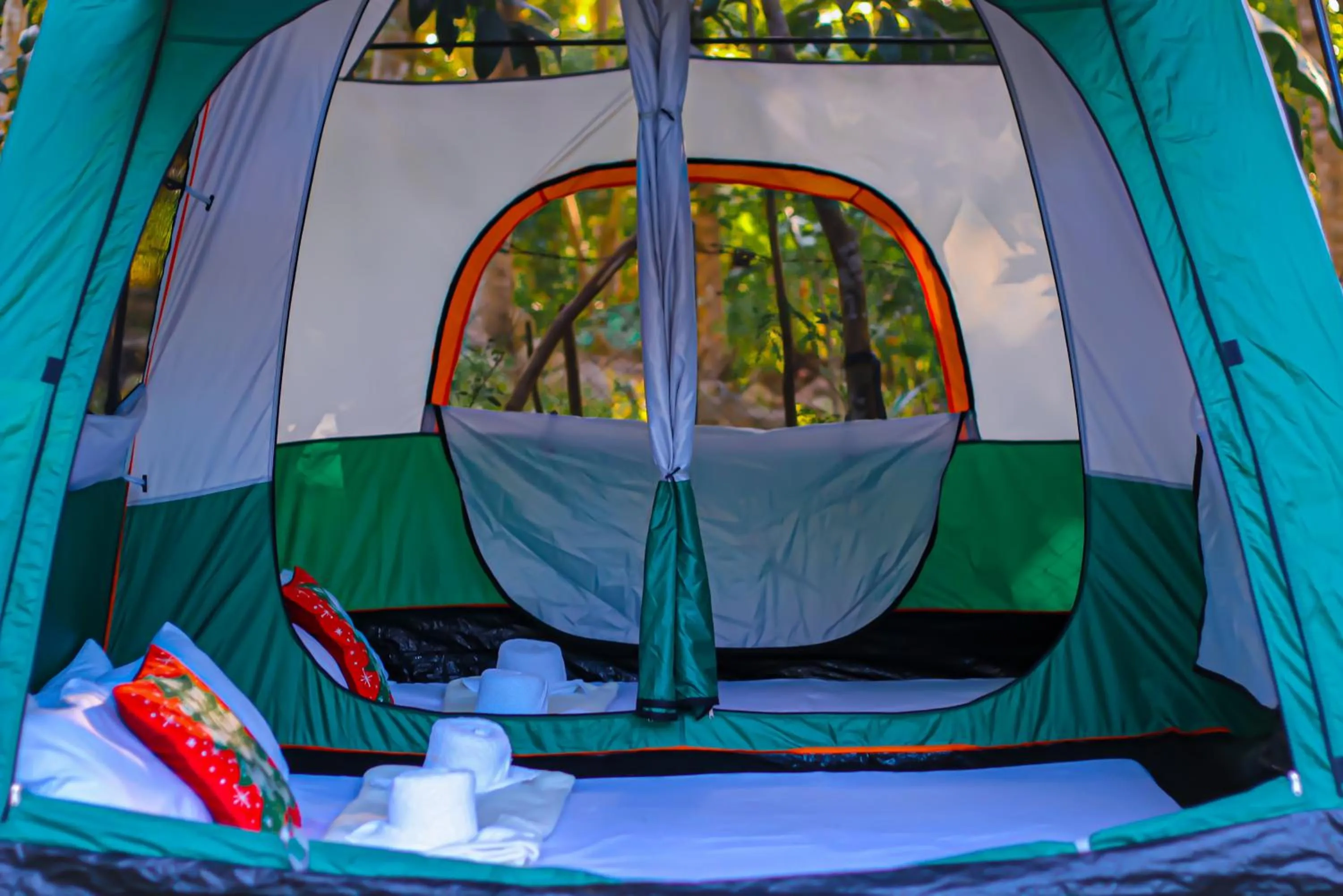 Bed in Camp Paraiso Resort