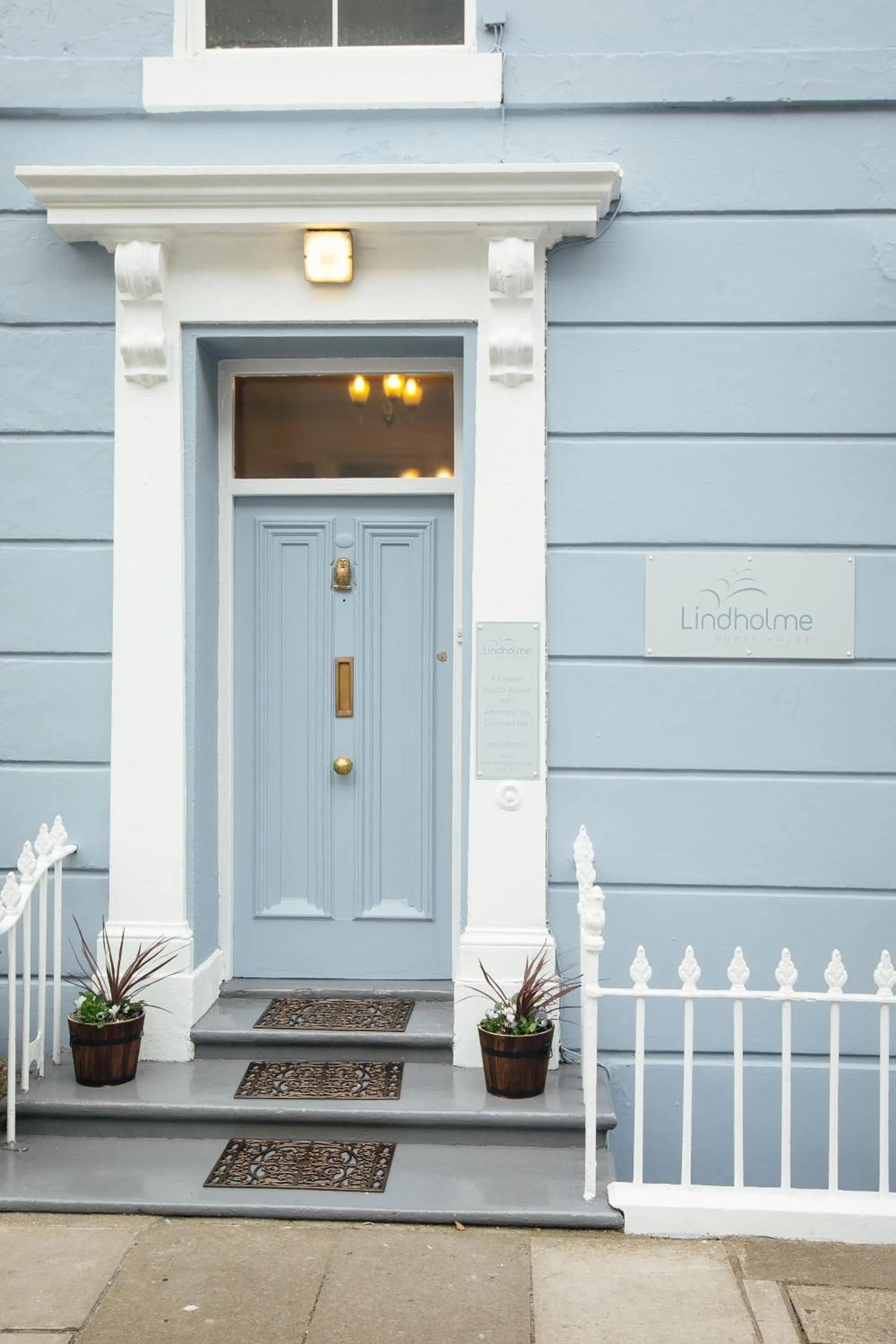 Facade/entrance in Lindholme Guest House