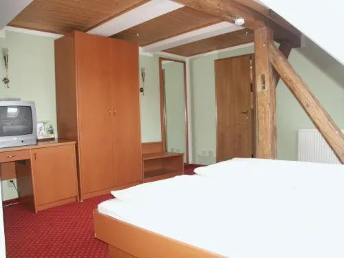 Photo of the whole room, Bed in La Rustica Altstadthotel