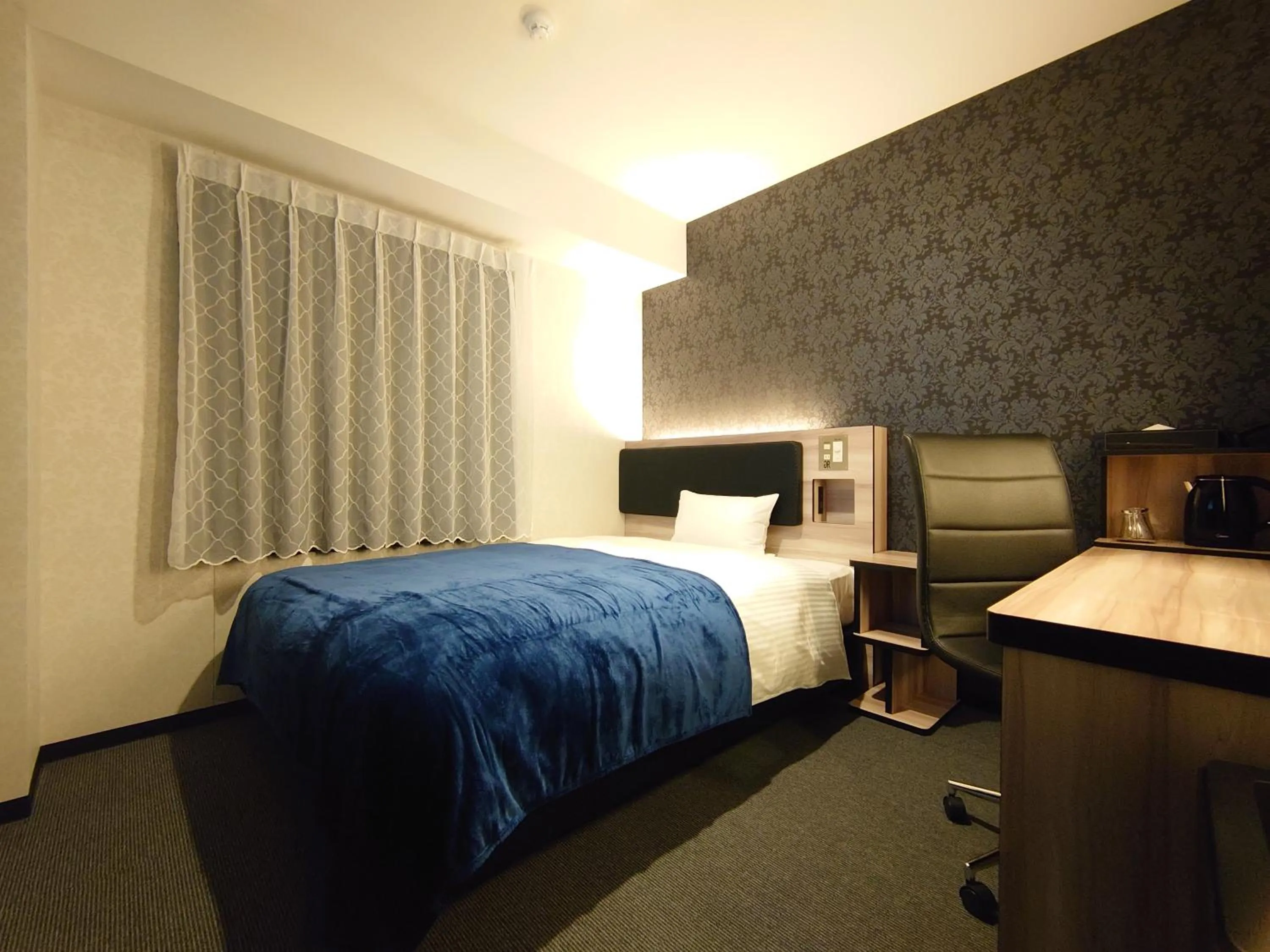 Photo of the whole room, Bed in Green Rich Hotel Kobe Sannomiya (Artificial hot spring Futamata Yunohana)