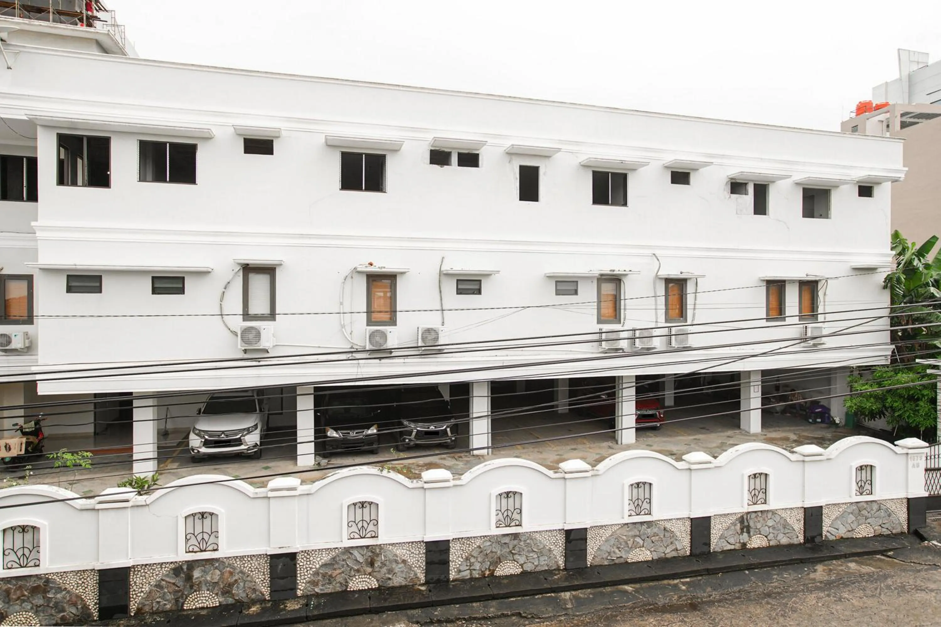 RedDoorz near Palembang Trade Center 3