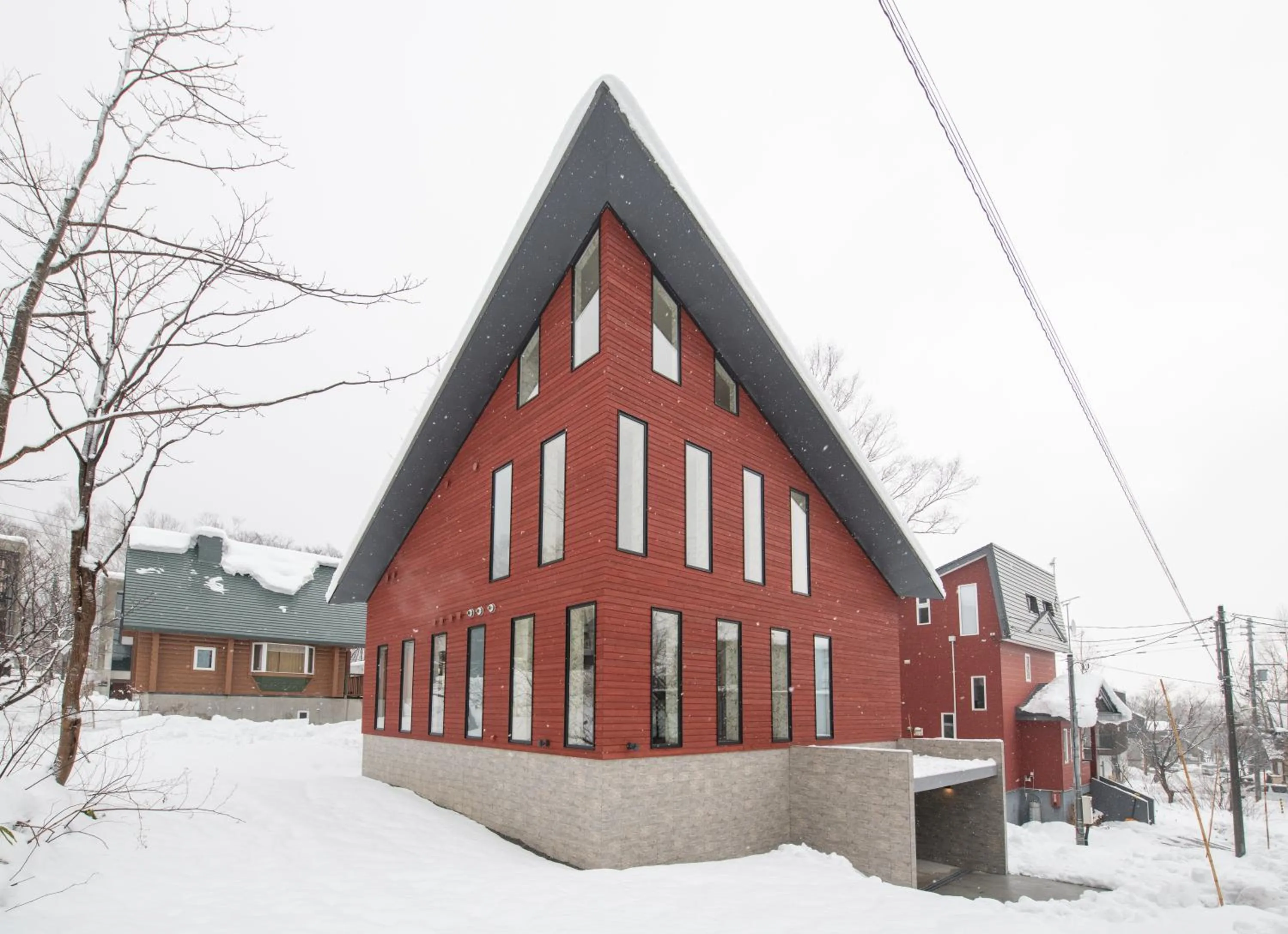 Property building in Kitsune House by H2 Life