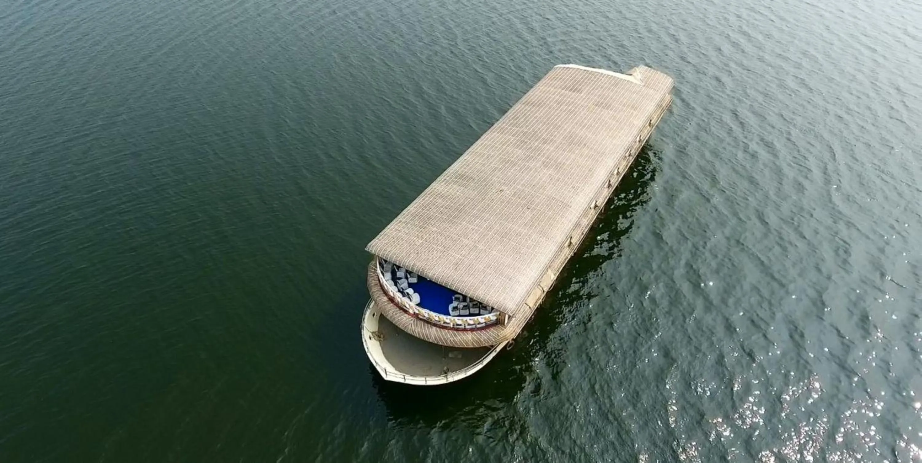 Lake view in Cosy Premium Houseboats