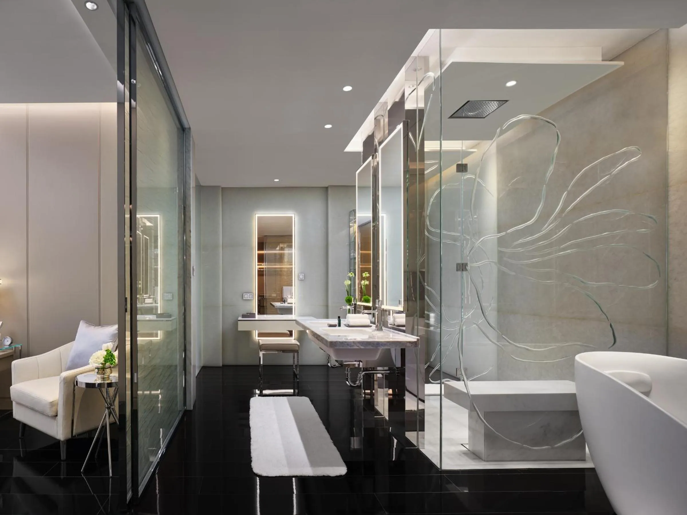 Toilet in J Hotel, Shanghai Tower - Above All Else, Overlooking the Bund