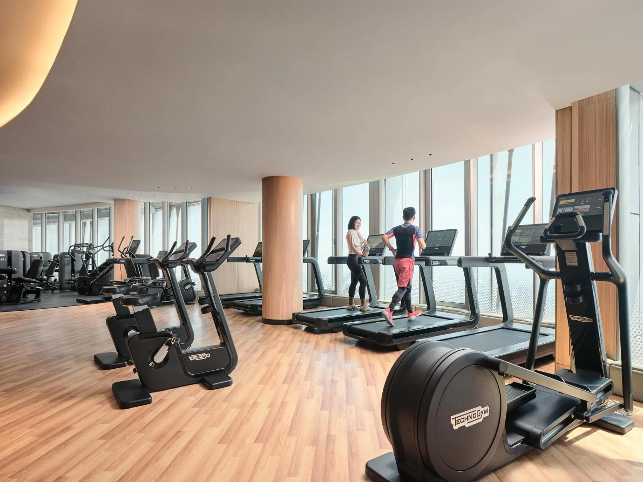 Fitness centre/facilities in J Hotel, Shanghai Tower - Above All Else, Overlooking the Bund