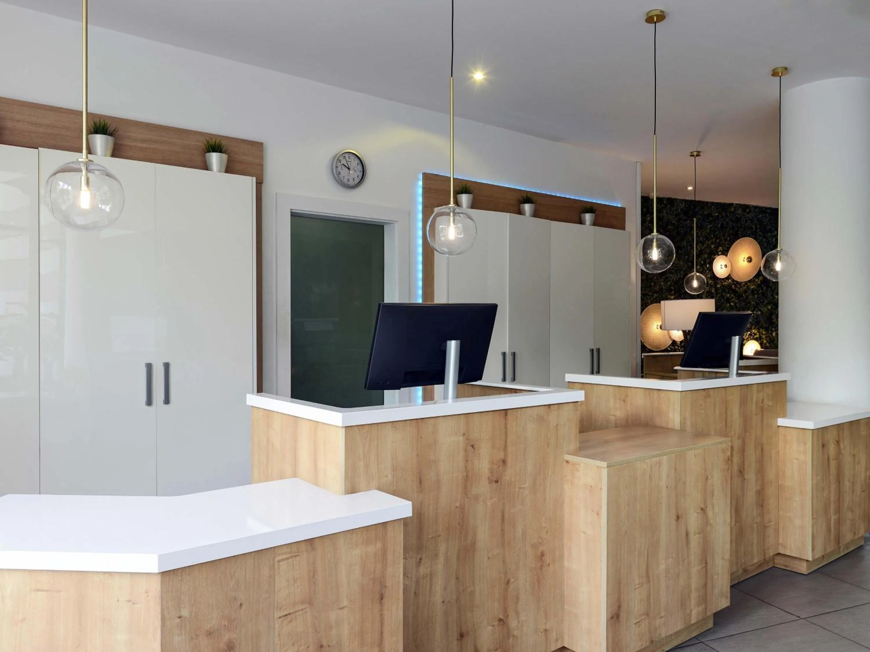 Lobby or reception in B&B HOTEL Krefeld-Süd