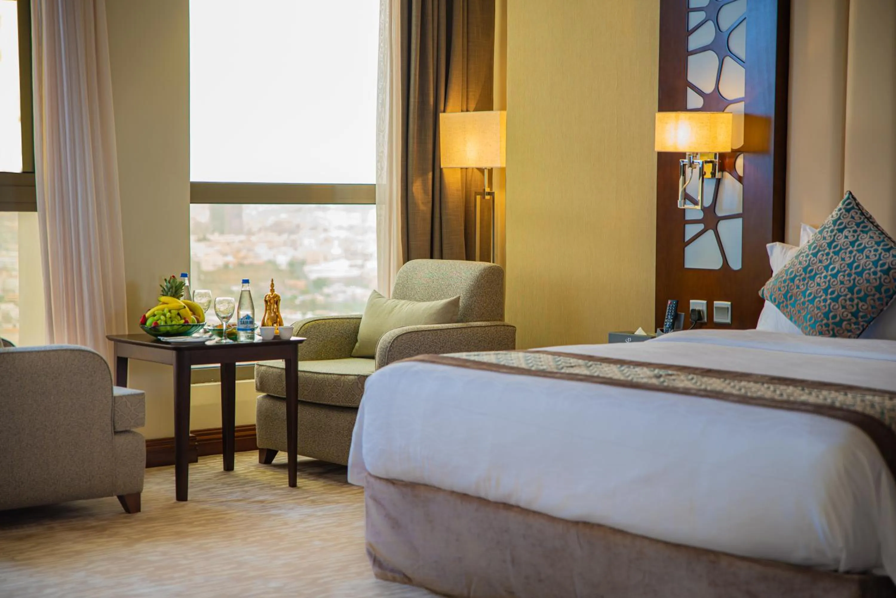 Bed in Sarwat Park Hotel