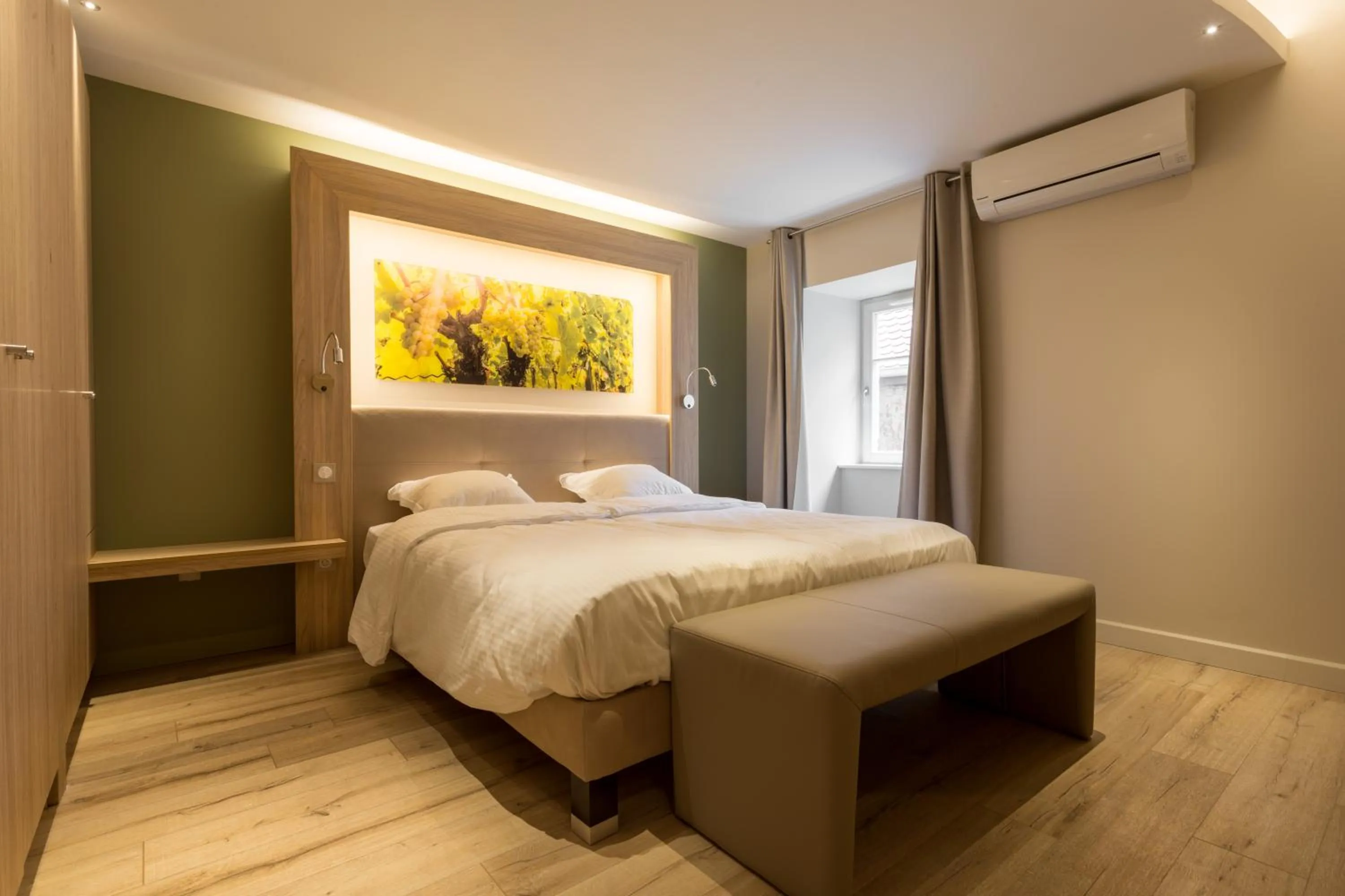 Bedroom, Bed in Les chambres du domaine