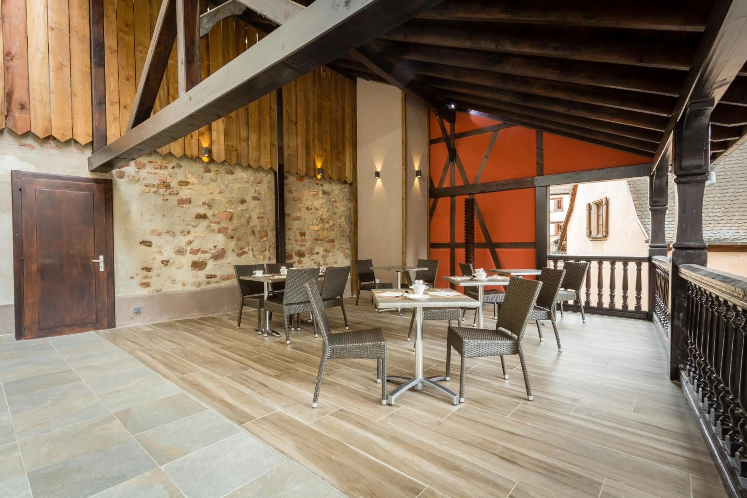 Property building in Les chambres du domaine