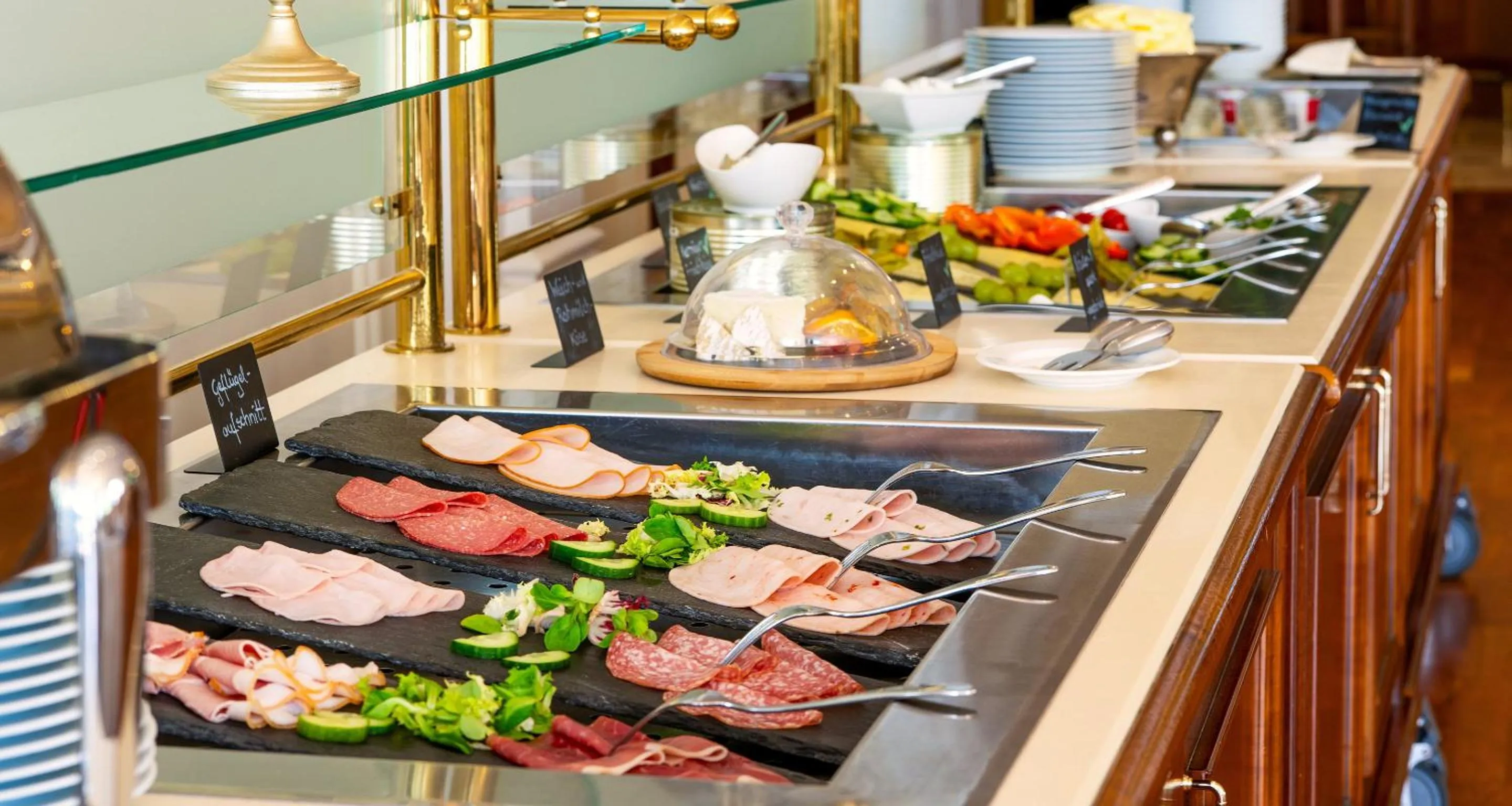 Buffet breakfast in Victor's Residenz-Hotel Erfurt