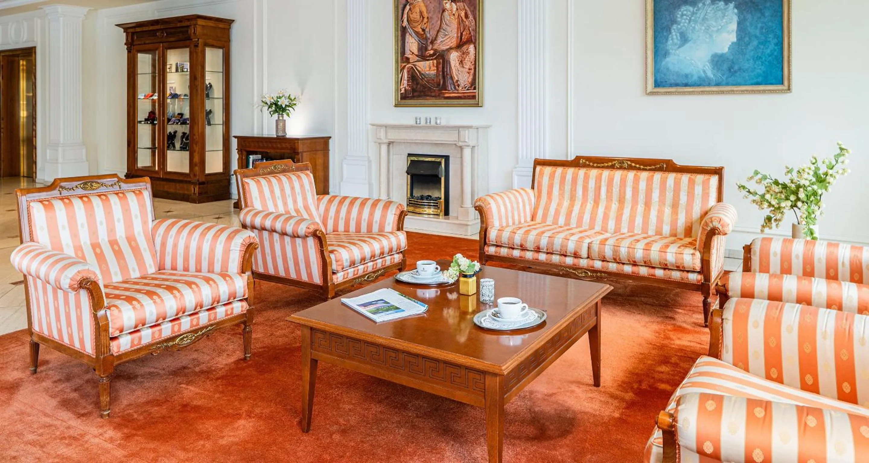 Lobby or reception in Victor's Residenz-Hotel Erfurt