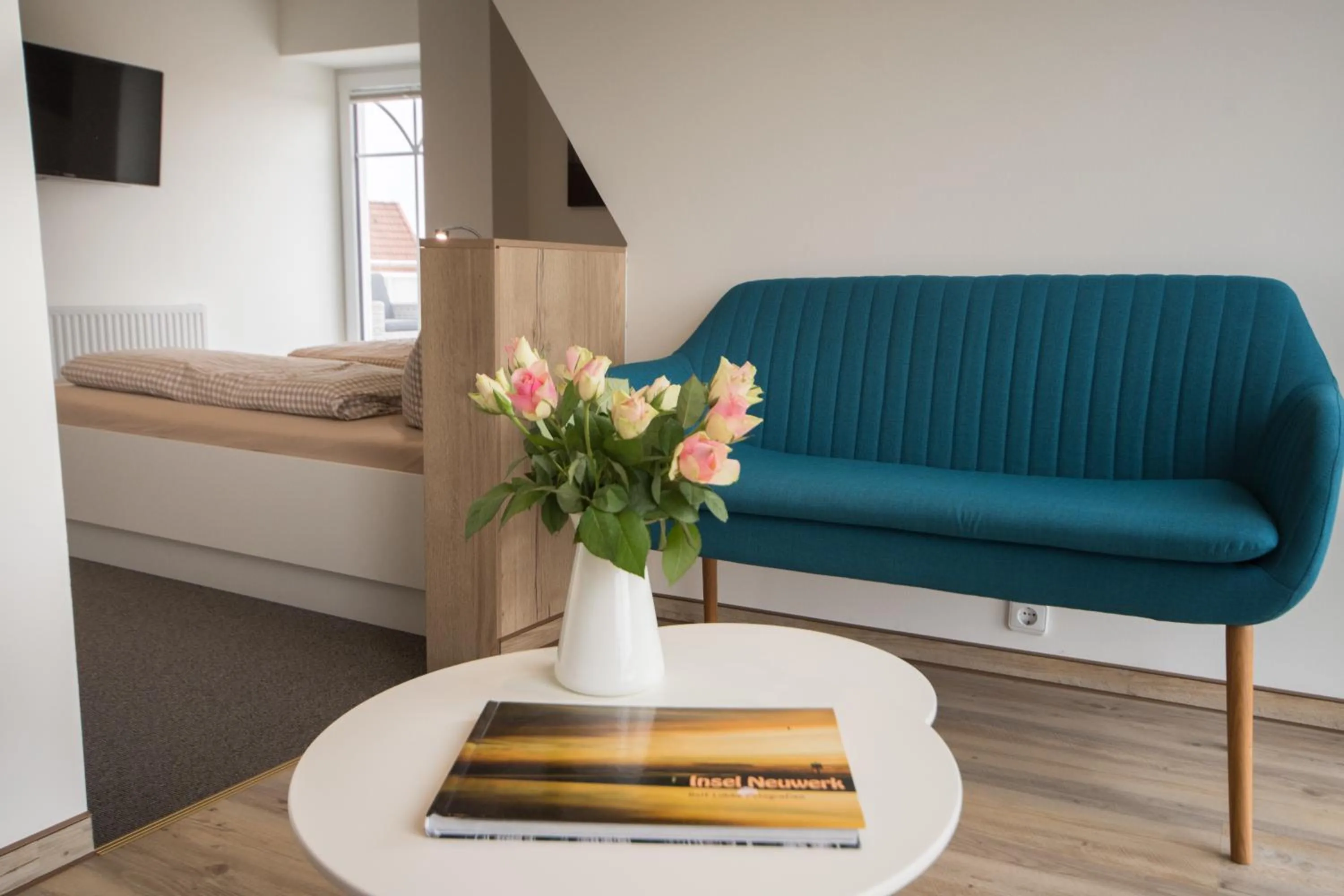 Photo of the whole room in Hotel Nige Hus