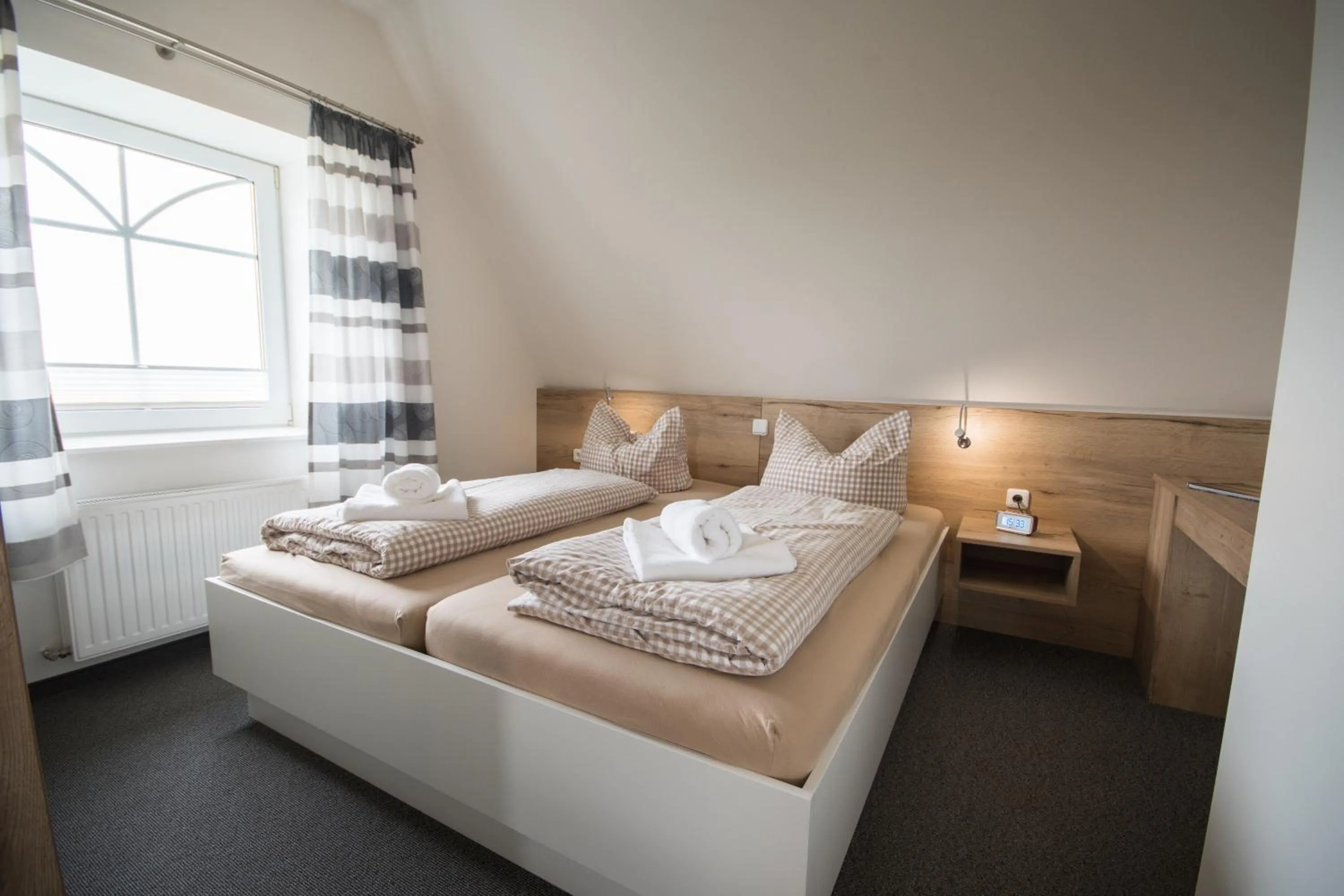 Bedroom, Bed in Hotel Nige Hus