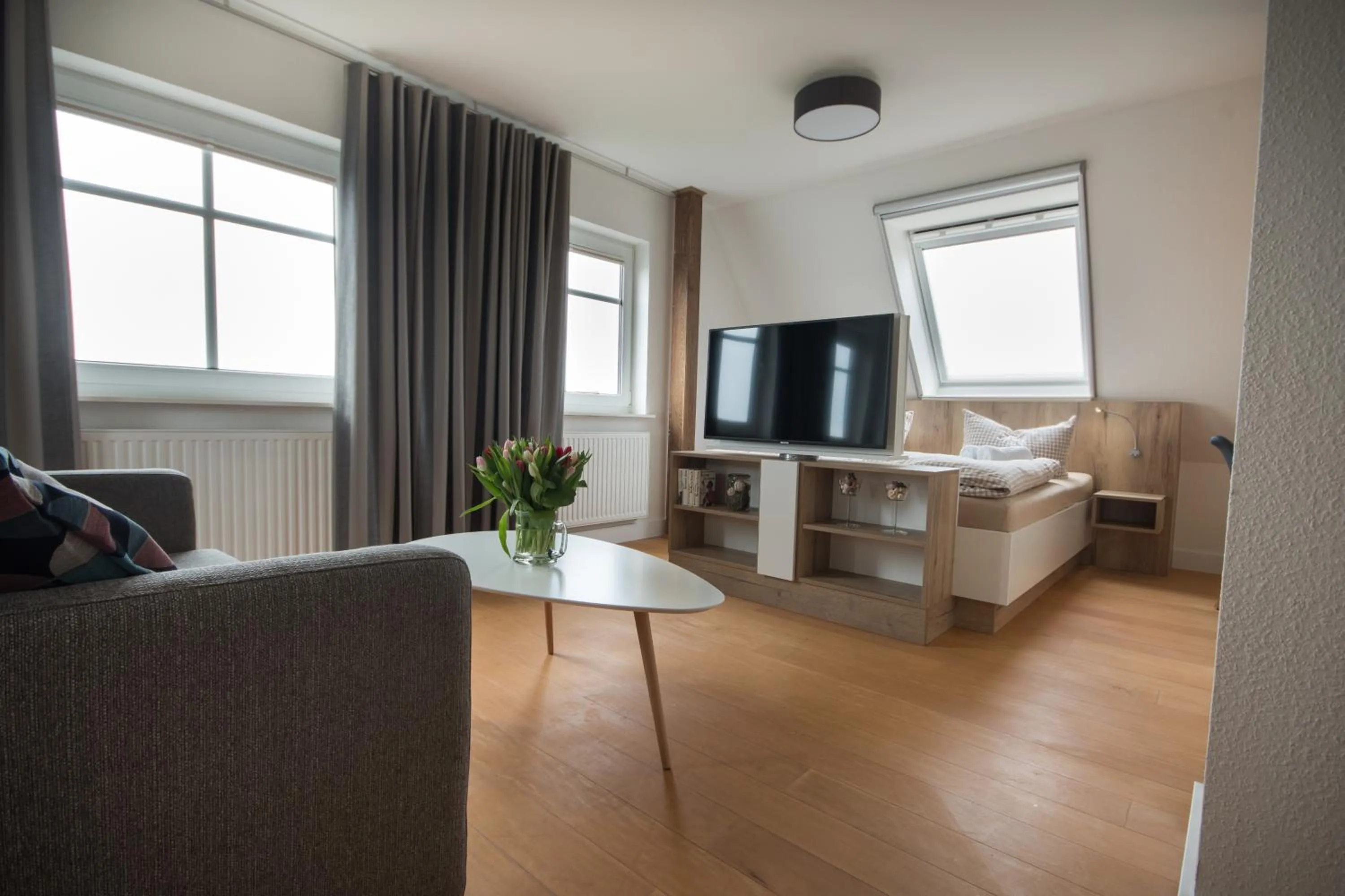 Photo of the whole room in Hotel Nige Hus