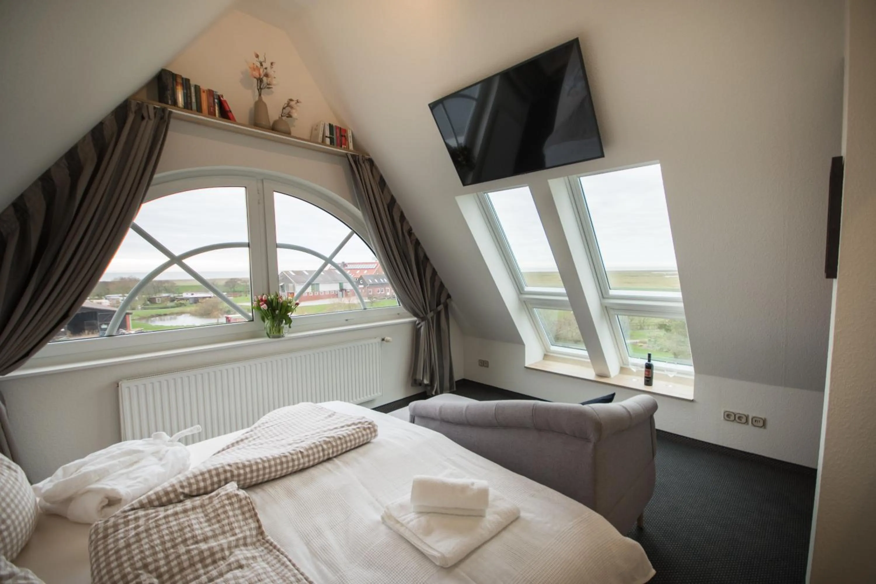 Photo of the whole room, Bed in Hotel Nige Hus