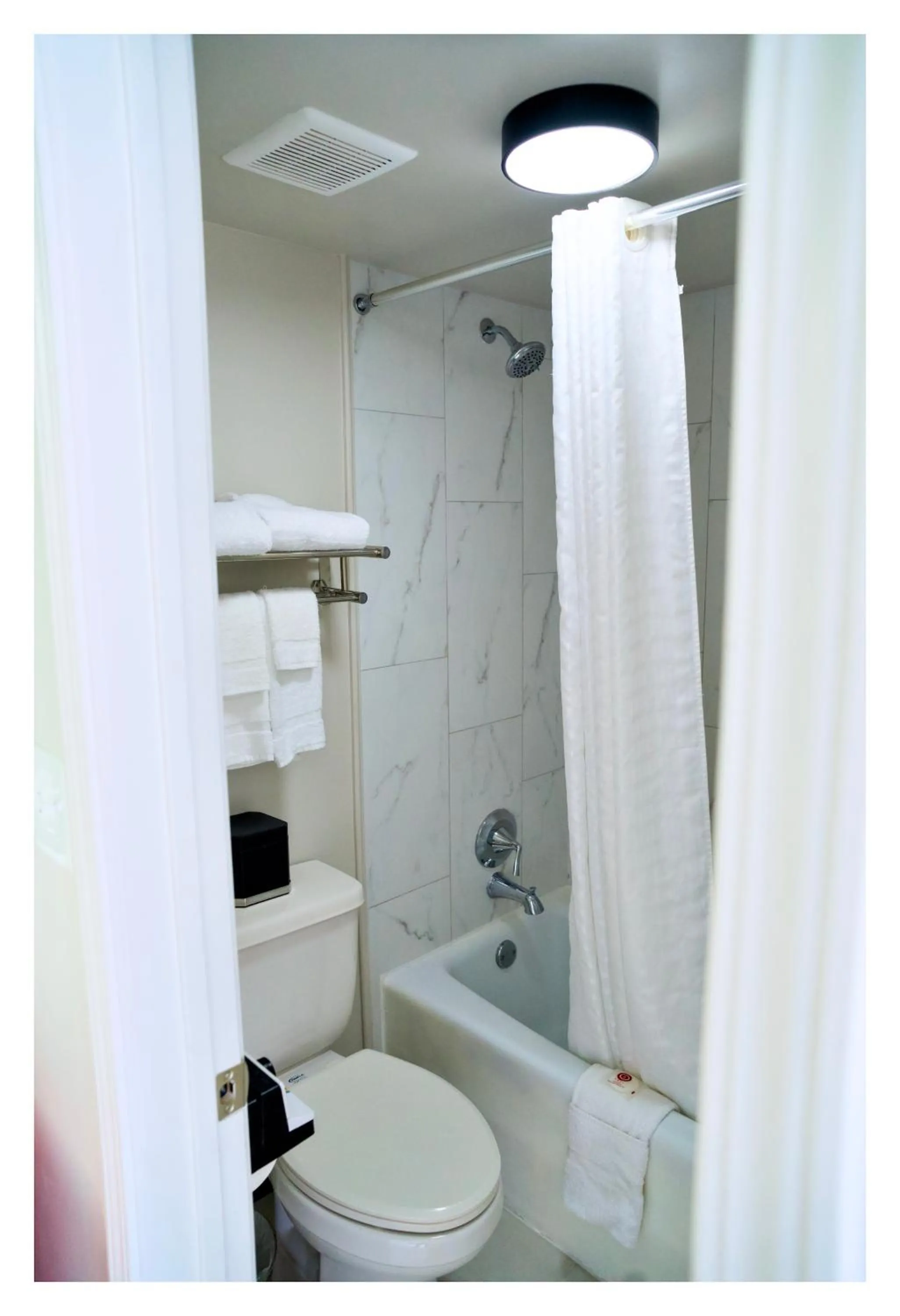 Property building in Heights House Hotel - Houston Heights Downtown, an Ascend Collection Hotel