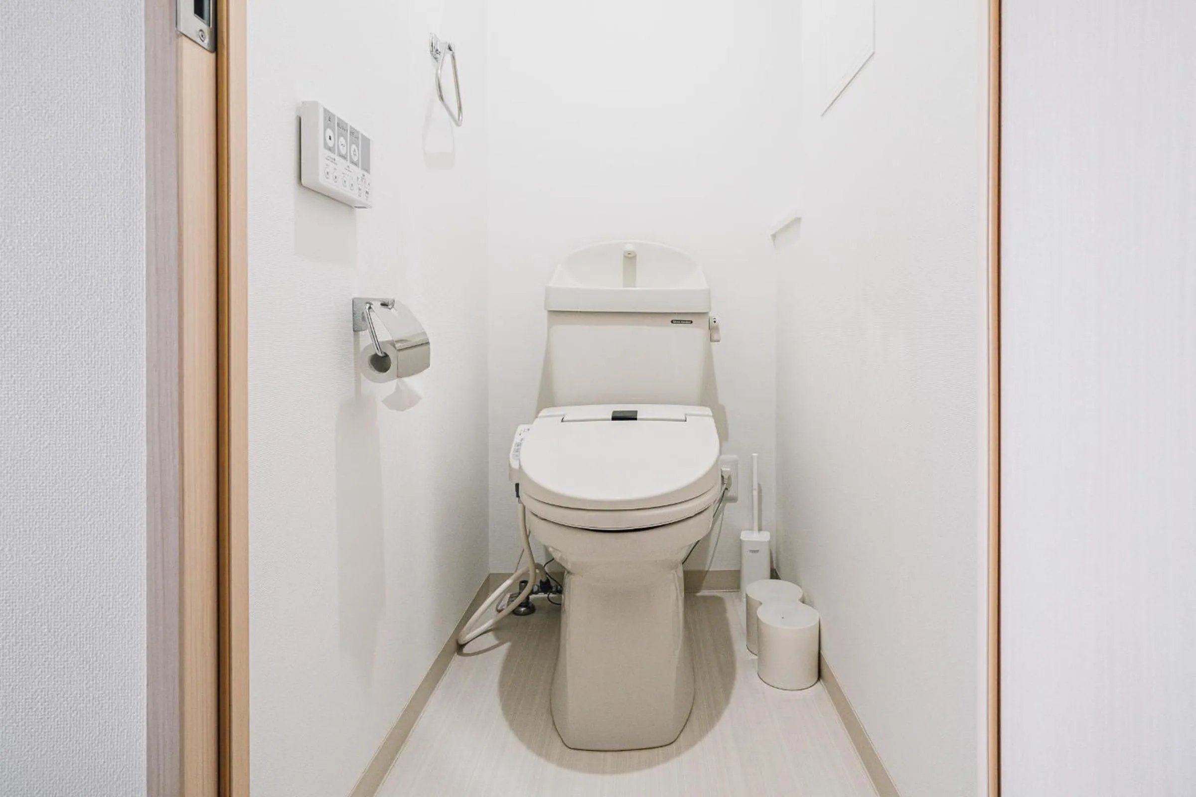Bathroom in Prendre Namba AFP Apartment