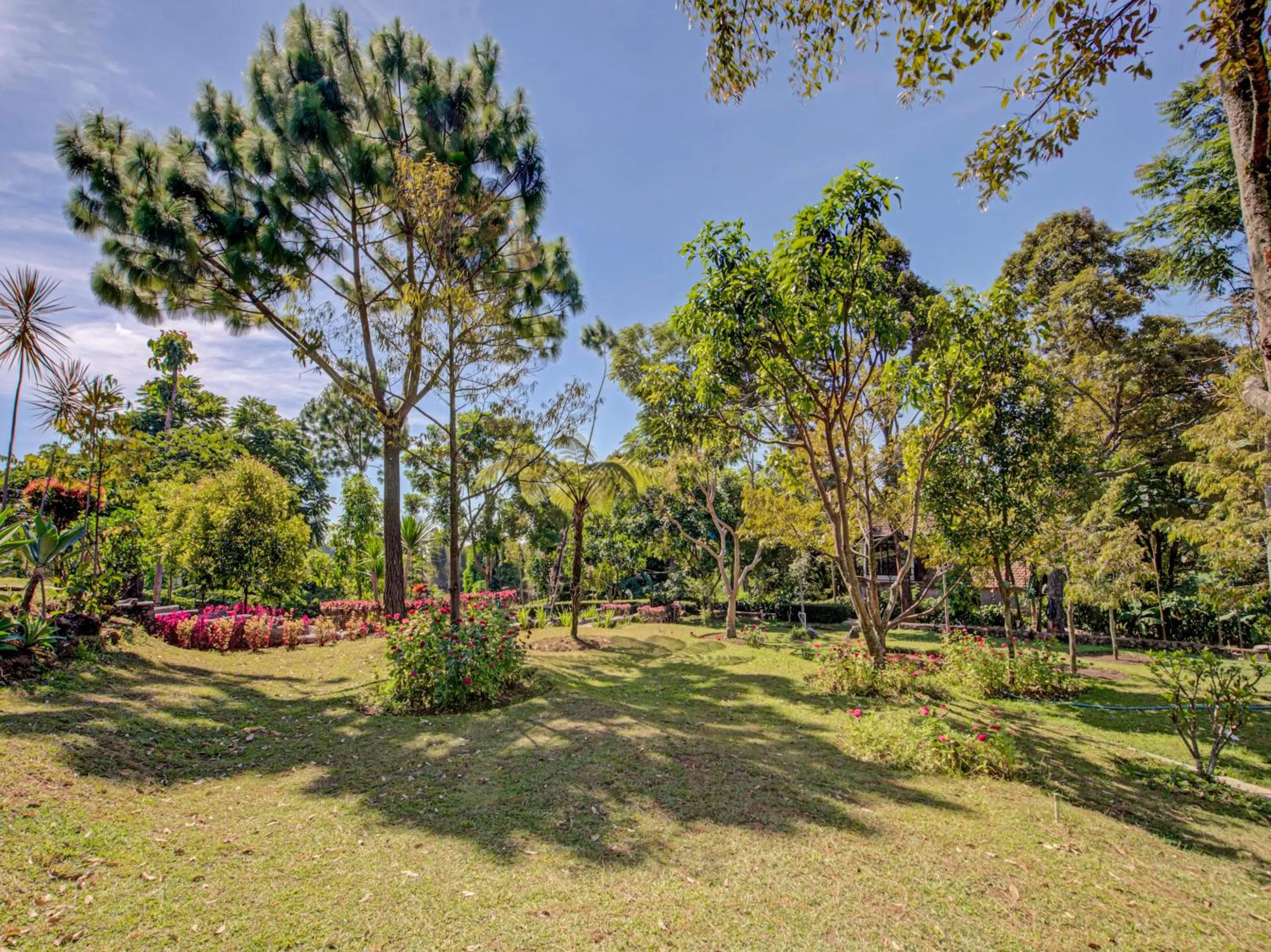 Facade/entrance in Hotel O Villa Inn App Trawas Bintaro Syariah