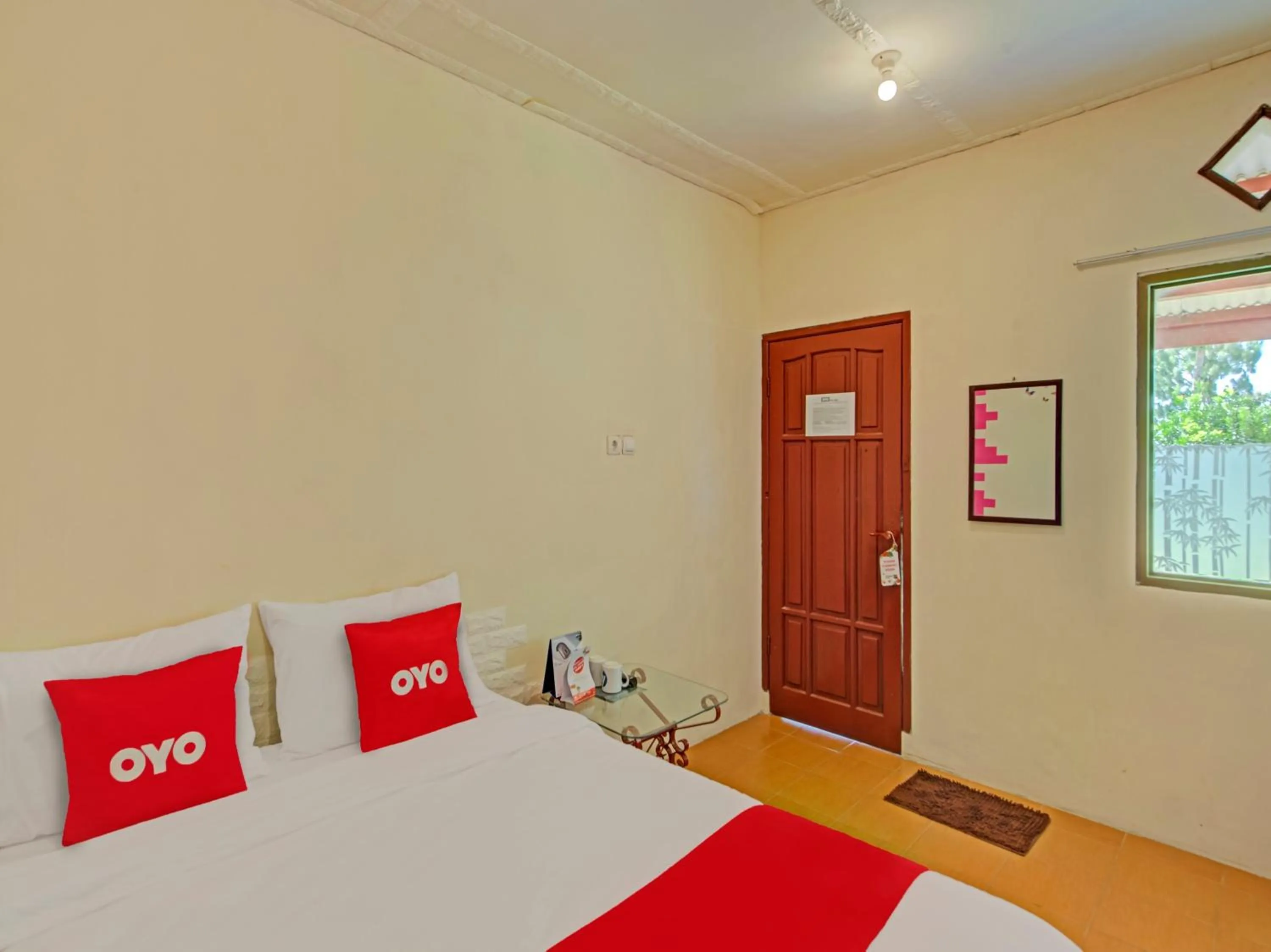 Bedroom, Bed in Hotel O Villa Inn App Trawas Bintaro Syariah