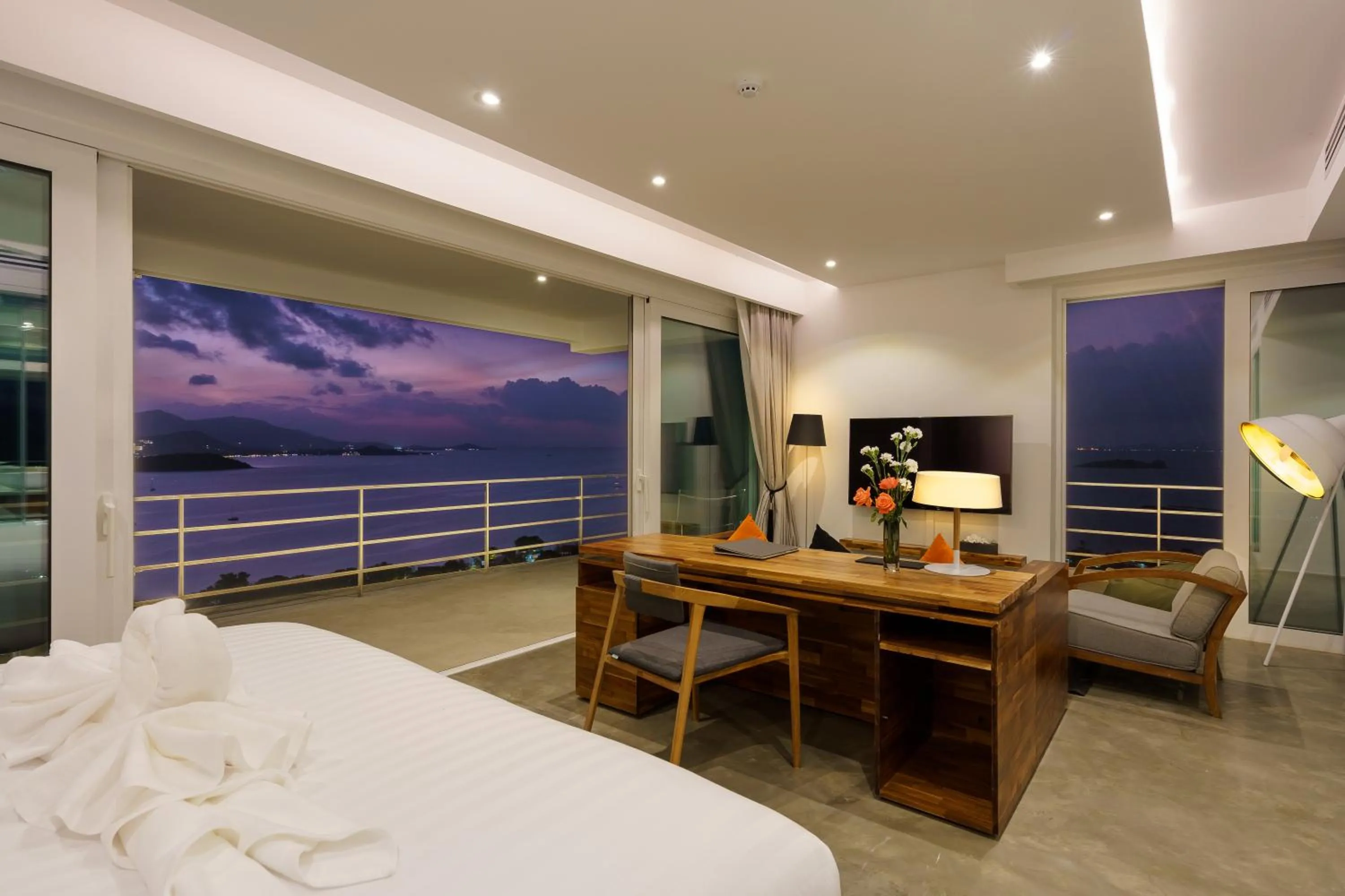 Bed in UniQue BoutiQue Resort