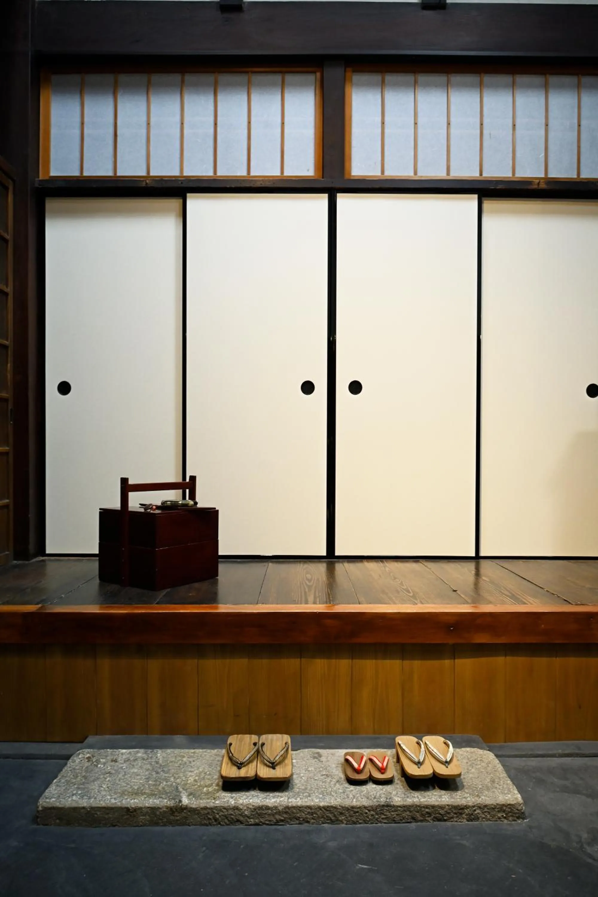 Photo of the whole room in Nishijin Fujita