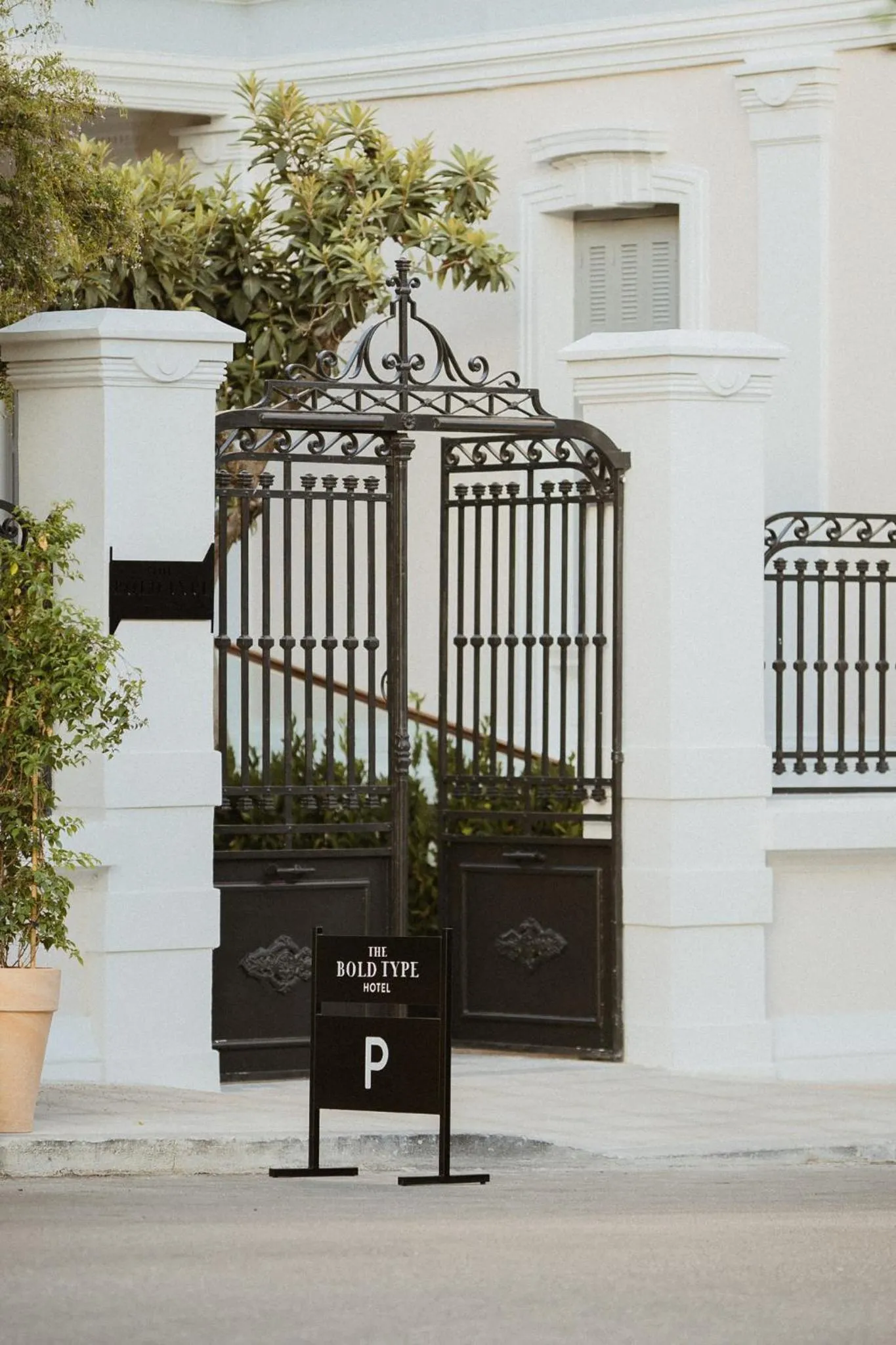 Facade/entrance in The Bold Type Hotel, a Member of Design Hotels