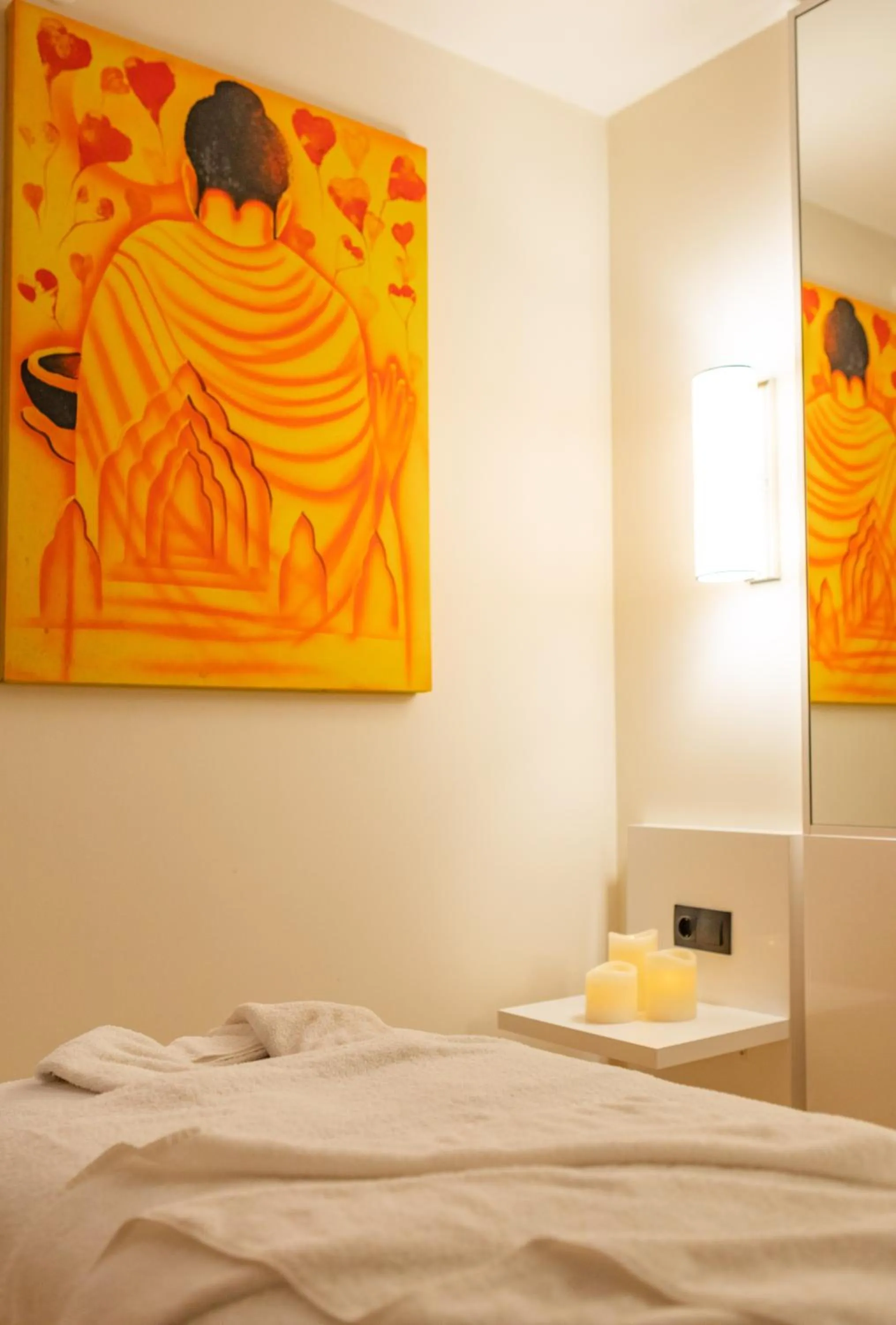 Massage, Bed in Orbi City Hotel Official