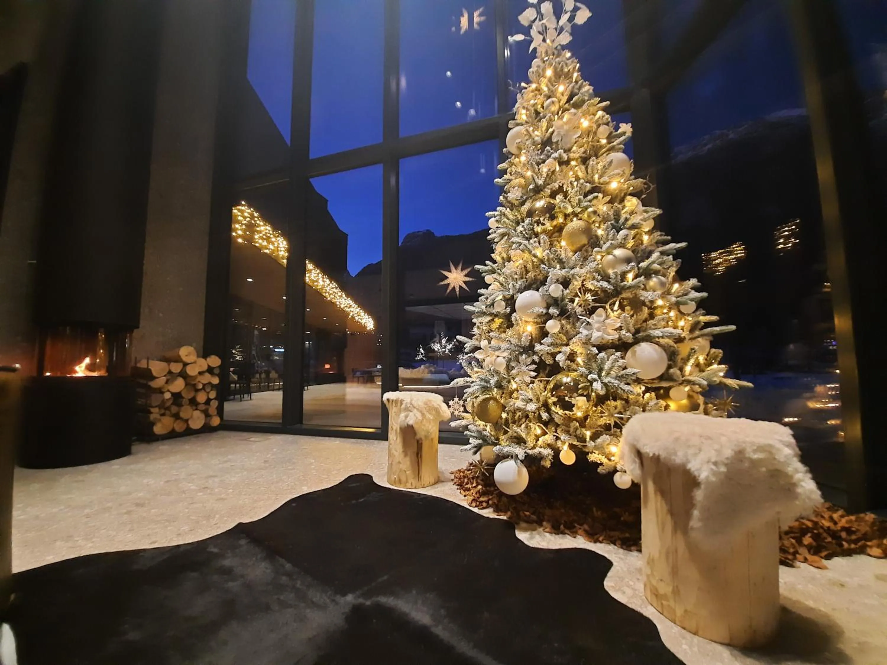 Lobby or reception in Hotel Soča