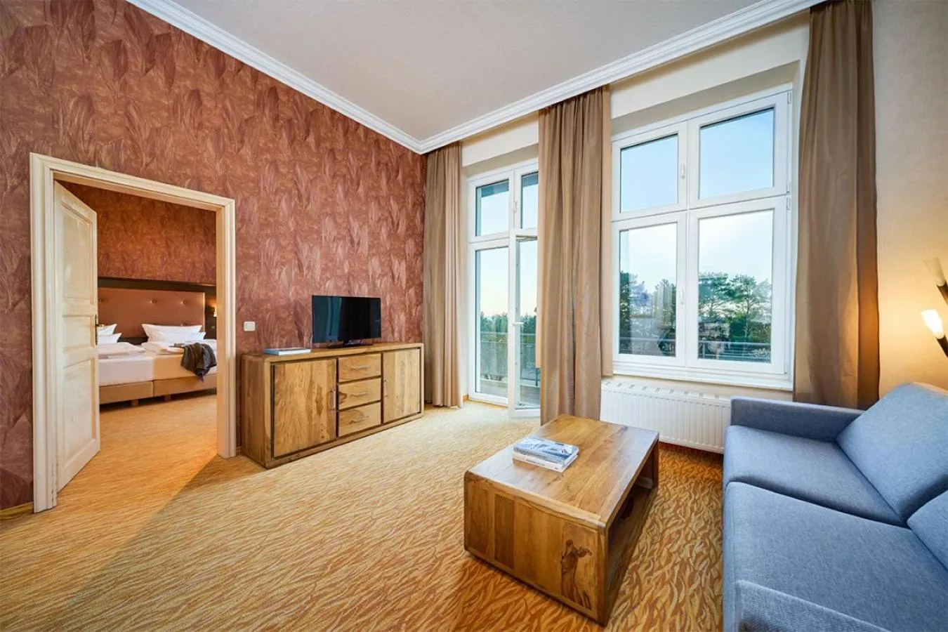 Living room, Bed in Strandhotel Preussenhof