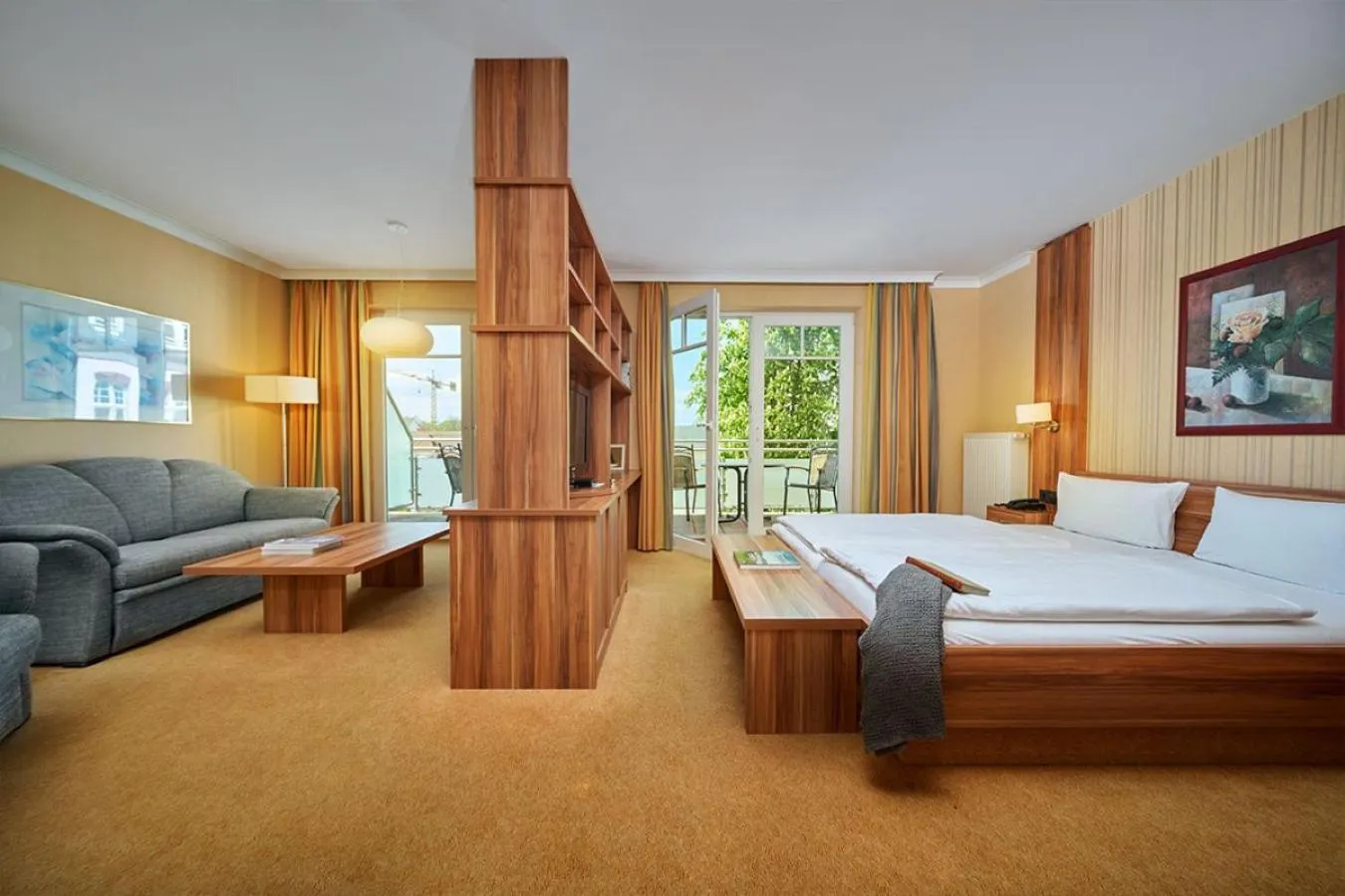 Photo of the whole room, Bed in Strandhotel garni Kormoran