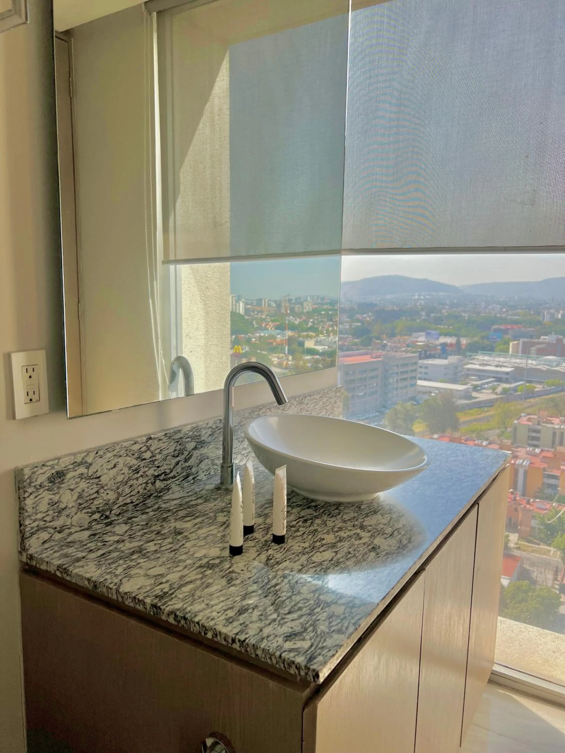 Bathroom in Park Life Guadalajara