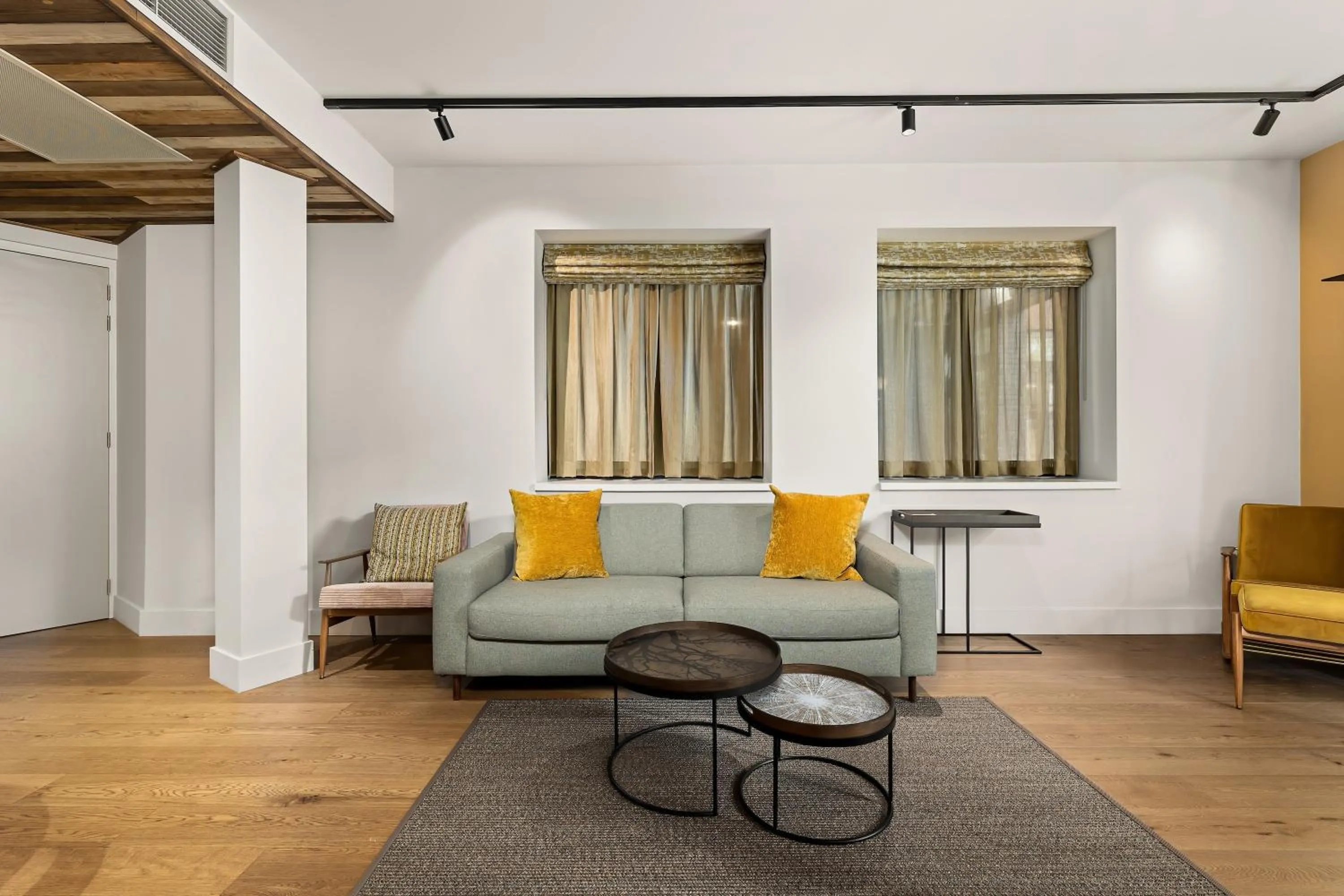 Family in Cityhotel Wood