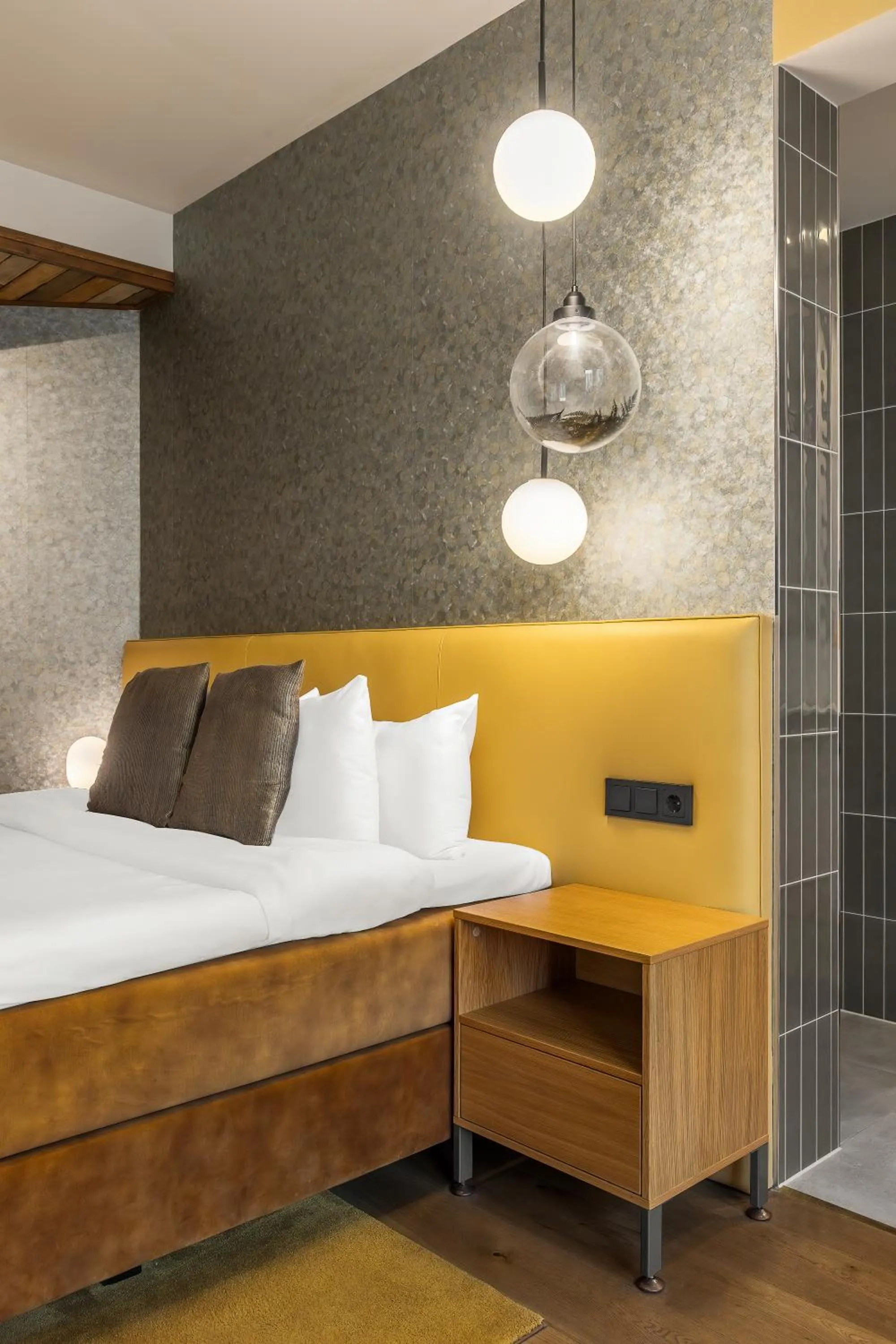 Bed in Cityhotel Wood