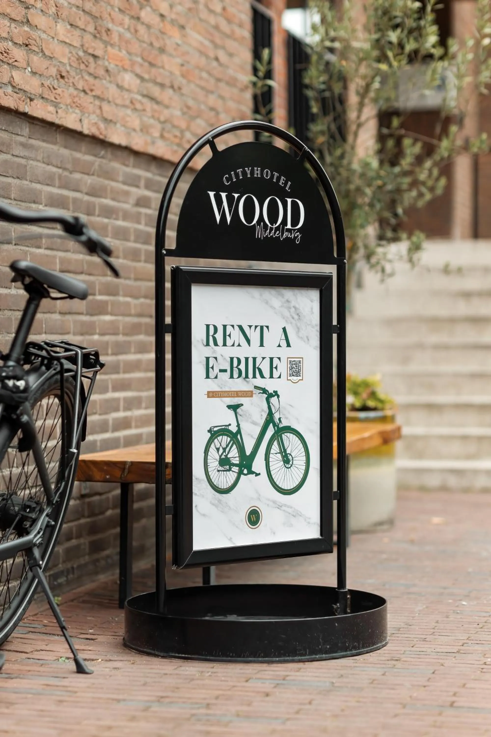 Cycling in Cityhotel Wood