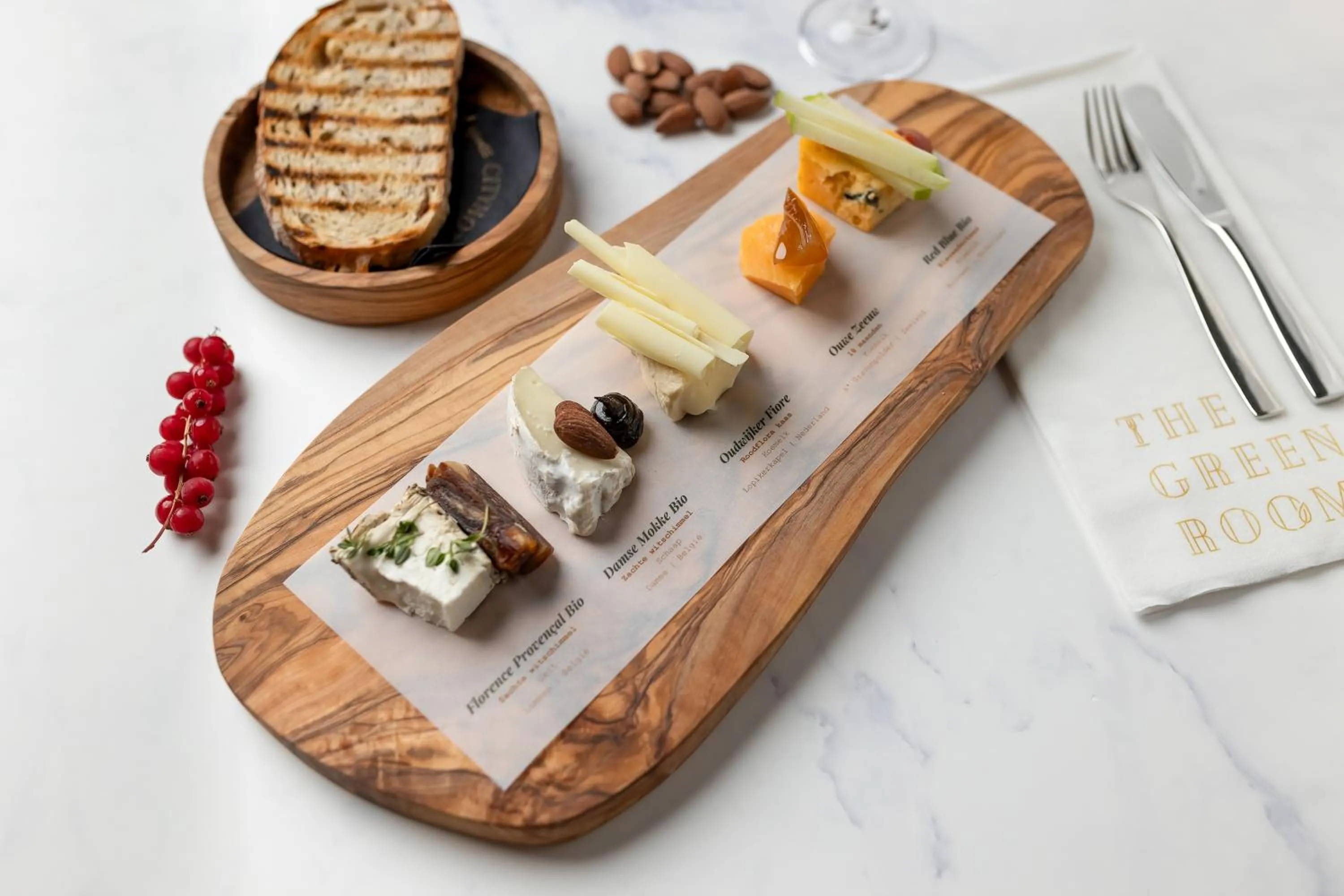 Restaurant/places to eat in Cityhotel Wood