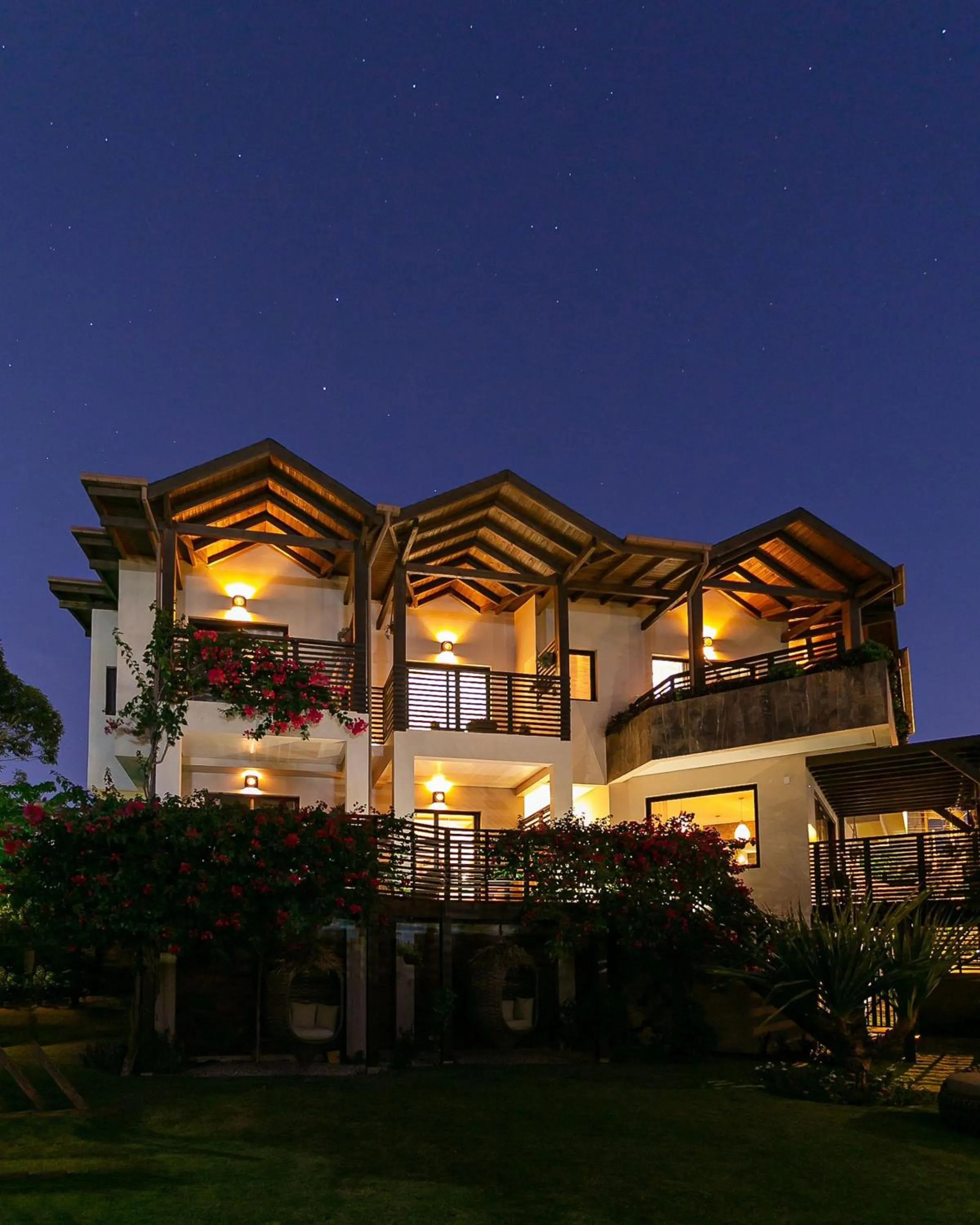Facade/entrance in Shiva Boutique Hotel - Praia do Rosa