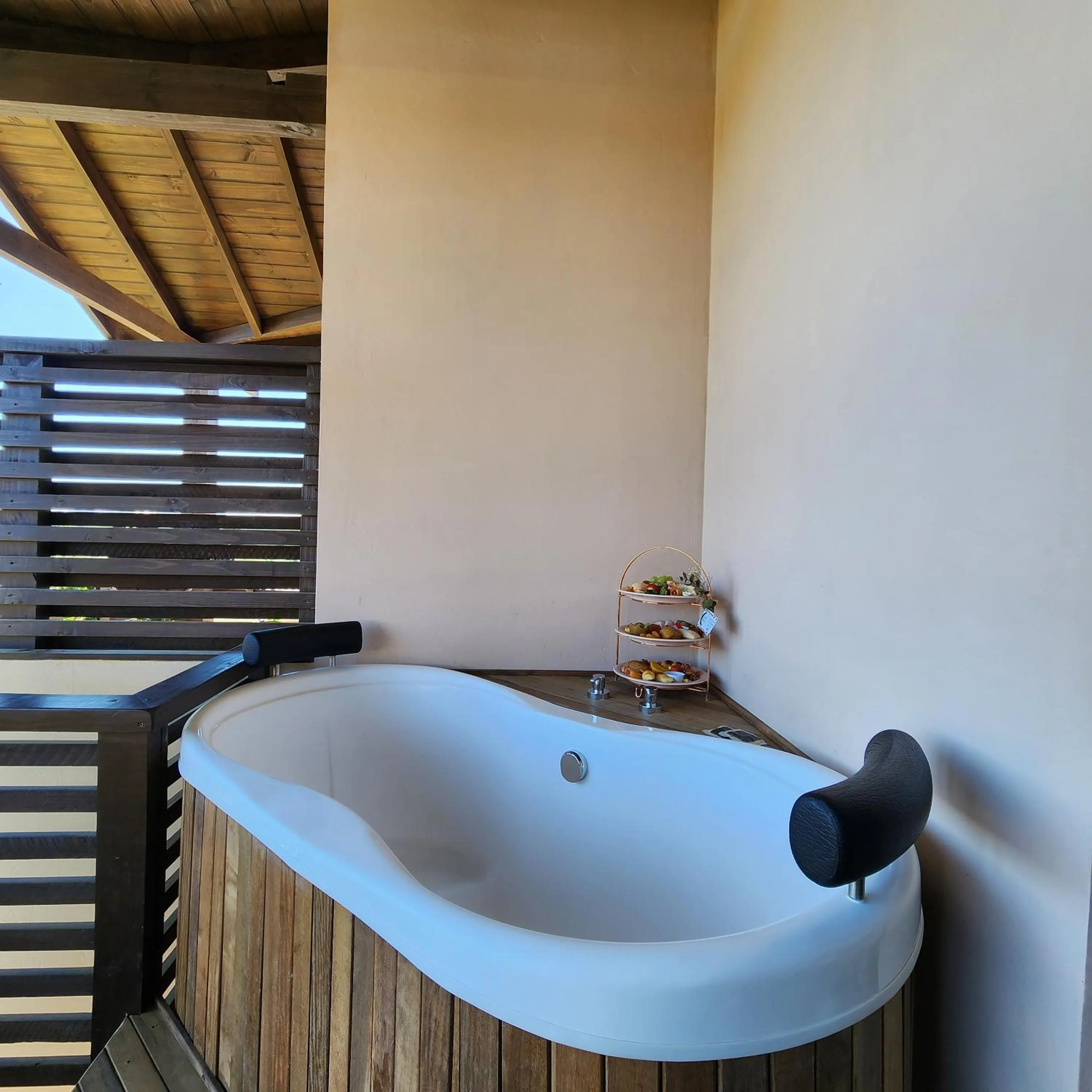 Hot Tub in Shiva Boutique Hotel - Praia do Rosa