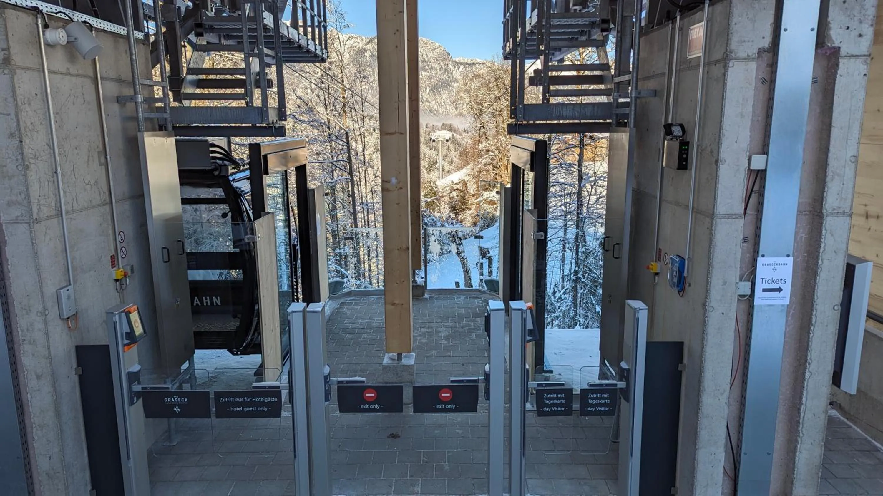 elevator in Das Graseck - mountain hideaway & health care